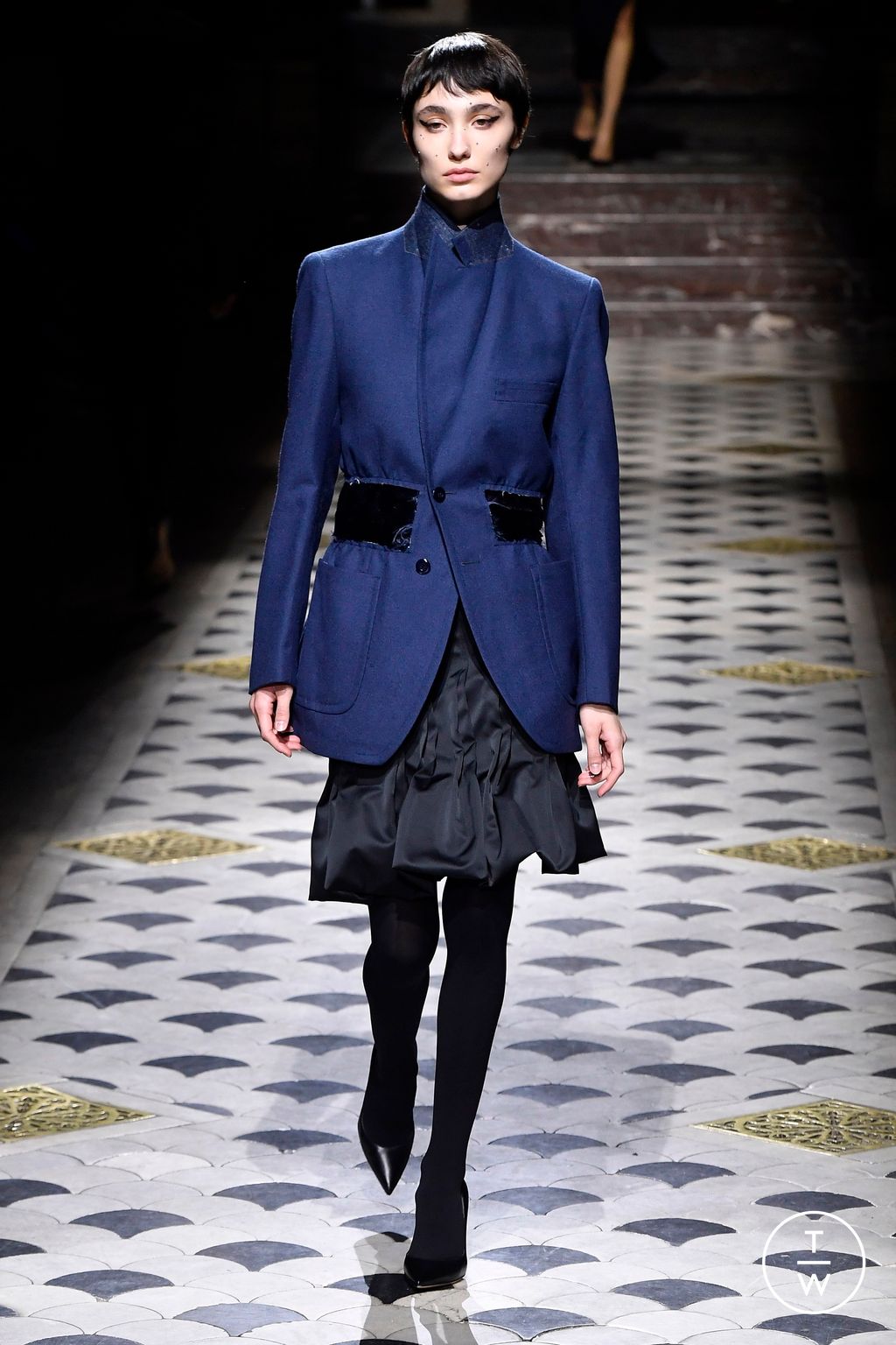 Fashion Week Paris Fall/Winter 2024 look 34 from the Lutz Huelle collection 女装