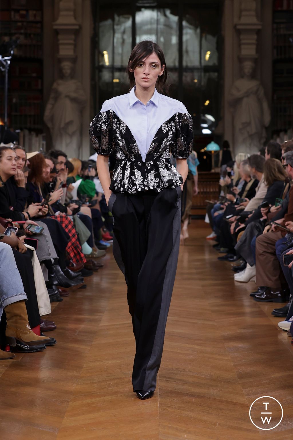 Fashion Week Paris Spring/Summer 2025 look 34 from the Lutz Huelle collection womenswear