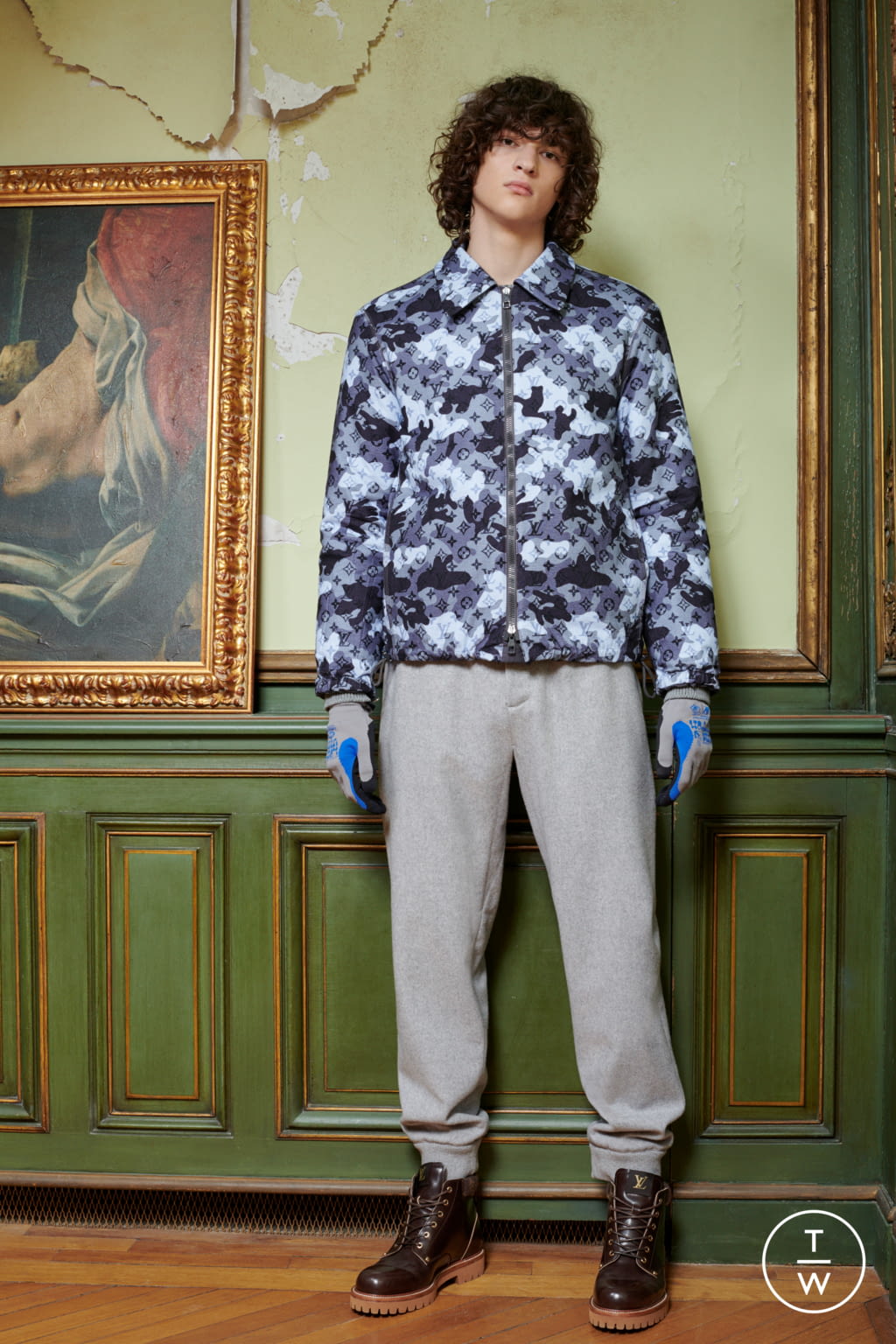 Fashion Week Paris Pre-Fall 2020 look 15 from the Louis Vuitton collection menswear