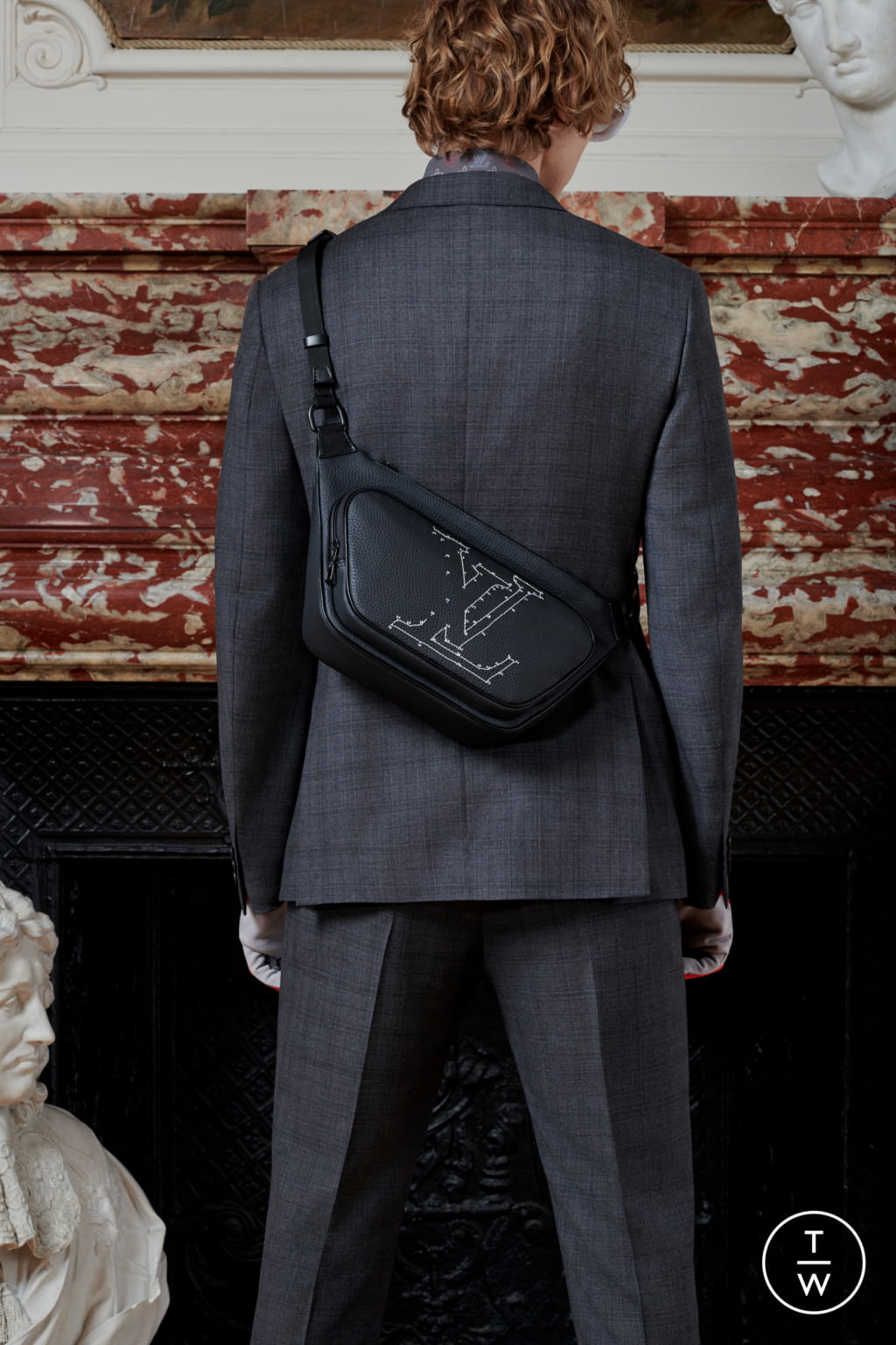 Fashion Week Paris Pre-Fall 2020 look 24 from the Louis Vuitton collection menswear