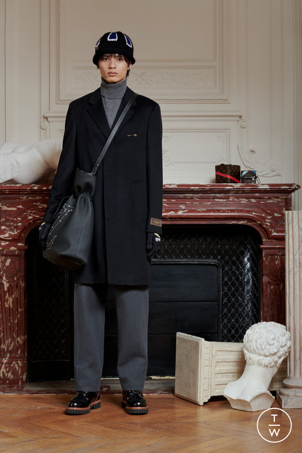 Fashion Week Paris Pre-Fall 2020 look 29 from the Louis Vuitton collection menswear