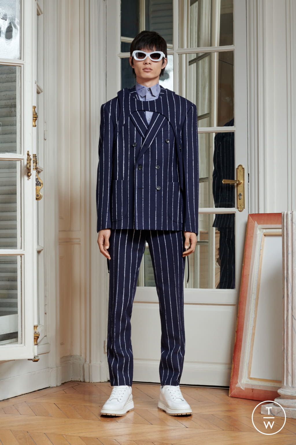Fashion Week Paris Pre-Fall 2020 look 38 from the Louis Vuitton collection menswear