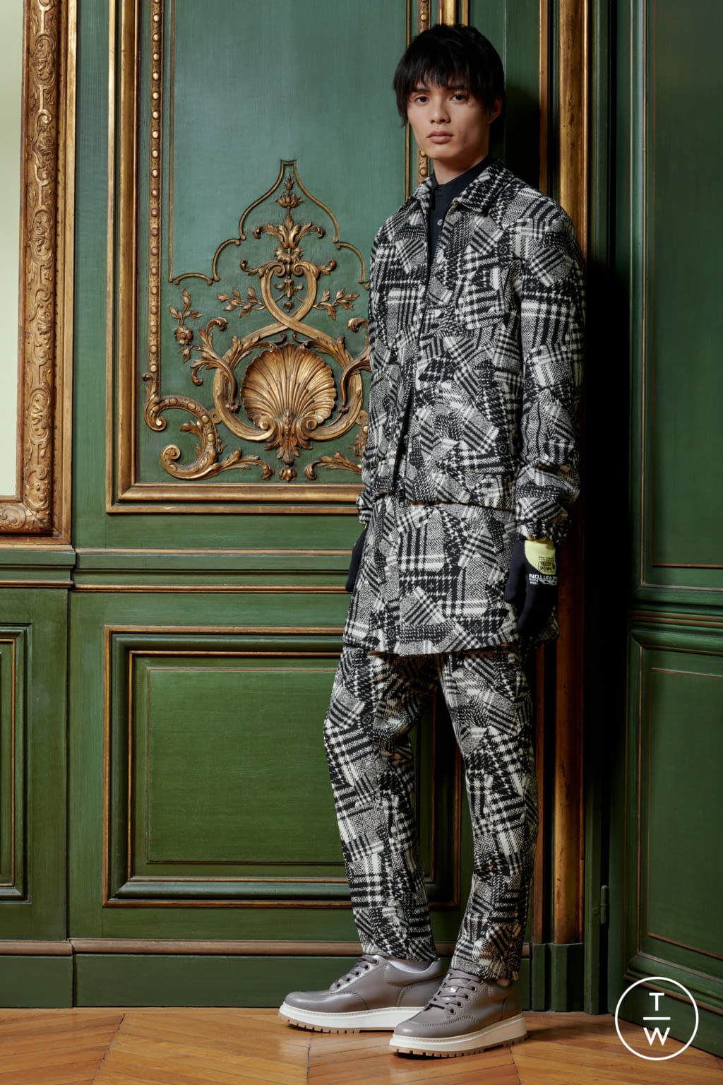 Fashion Week Paris Pre-Fall 2020 look 41 from the Louis Vuitton collection menswear