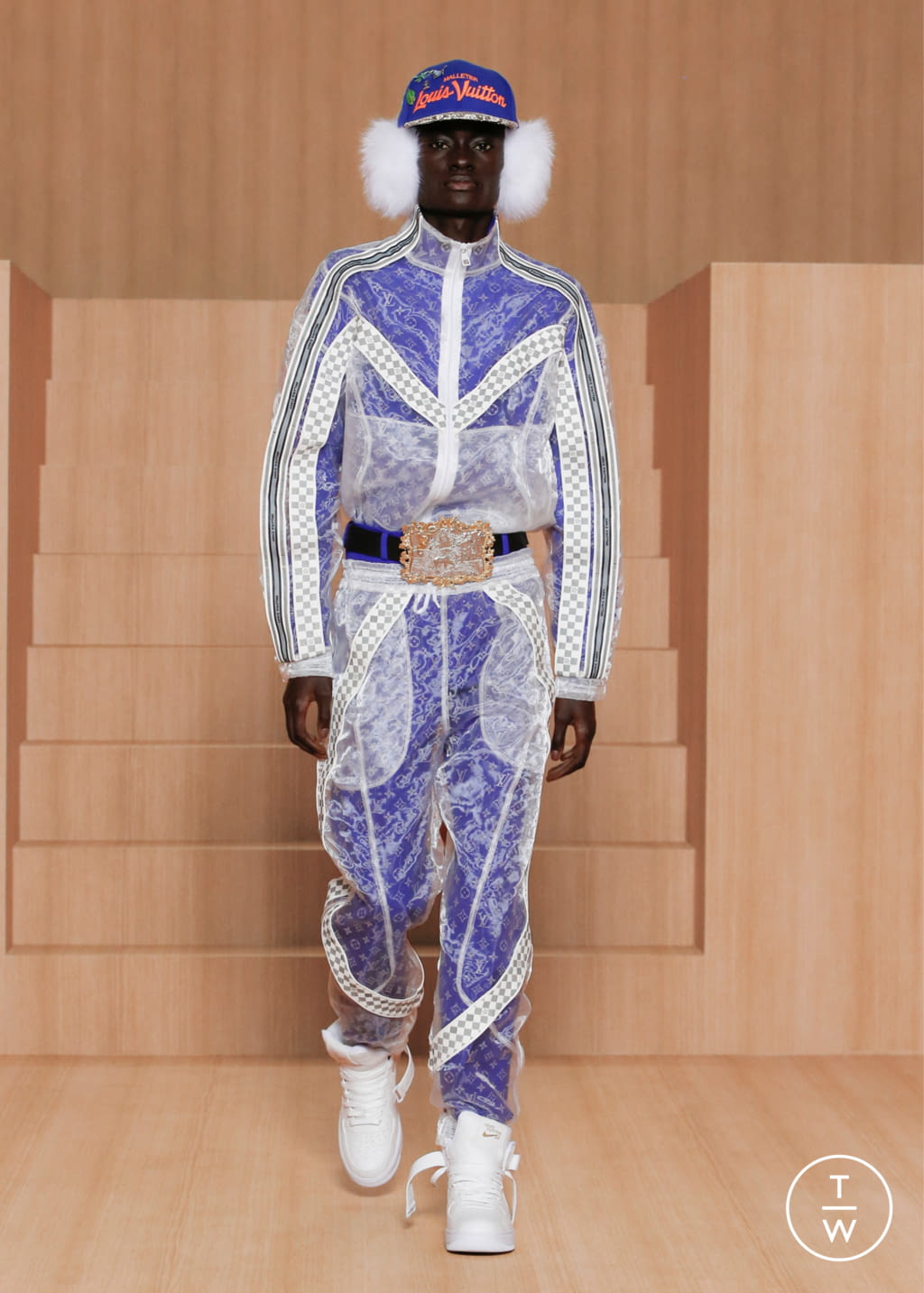 Fashion Week Paris Spring/Summer 2022 look 15 from the Louis Vuitton collection menswear