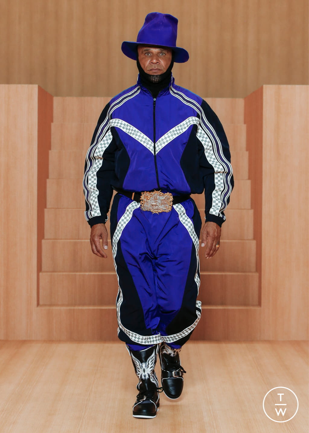 Fashion Week Paris Spring/Summer 2022 look 17 from the Louis Vuitton collection menswear