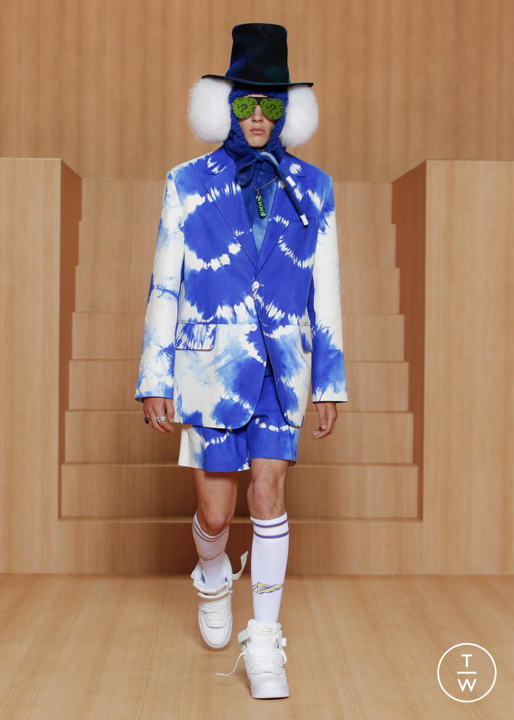 Fashion Week Paris Spring/Summer 2022 look 29 from the Louis Vuitton collection 男装