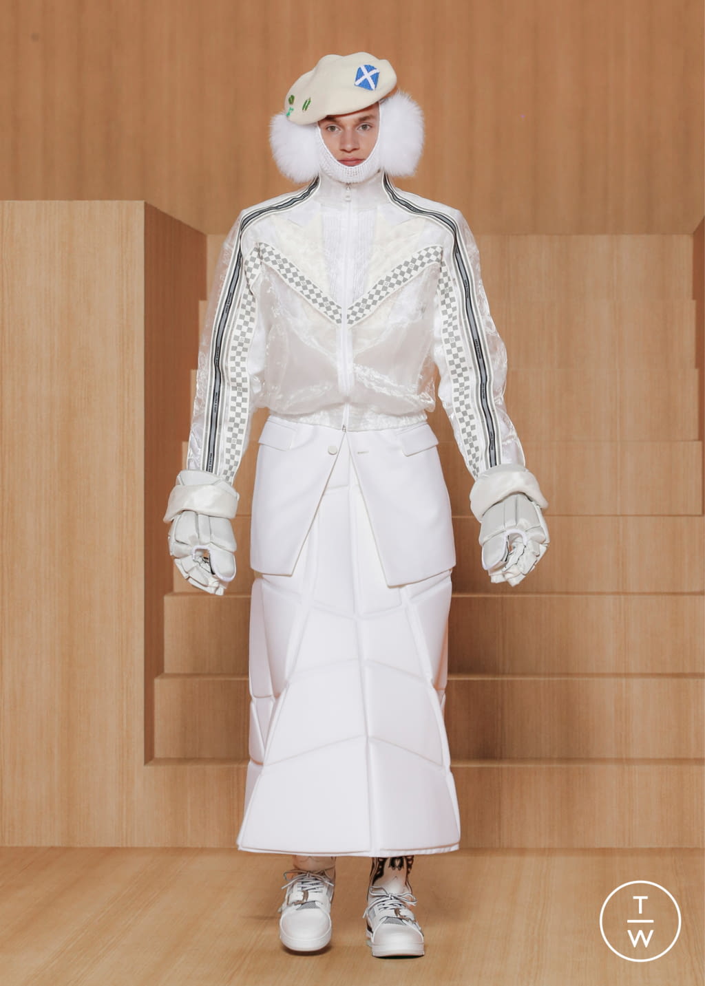 Fashion Week Paris Spring/Summer 2022 look 60 from the Louis Vuitton collection 男装