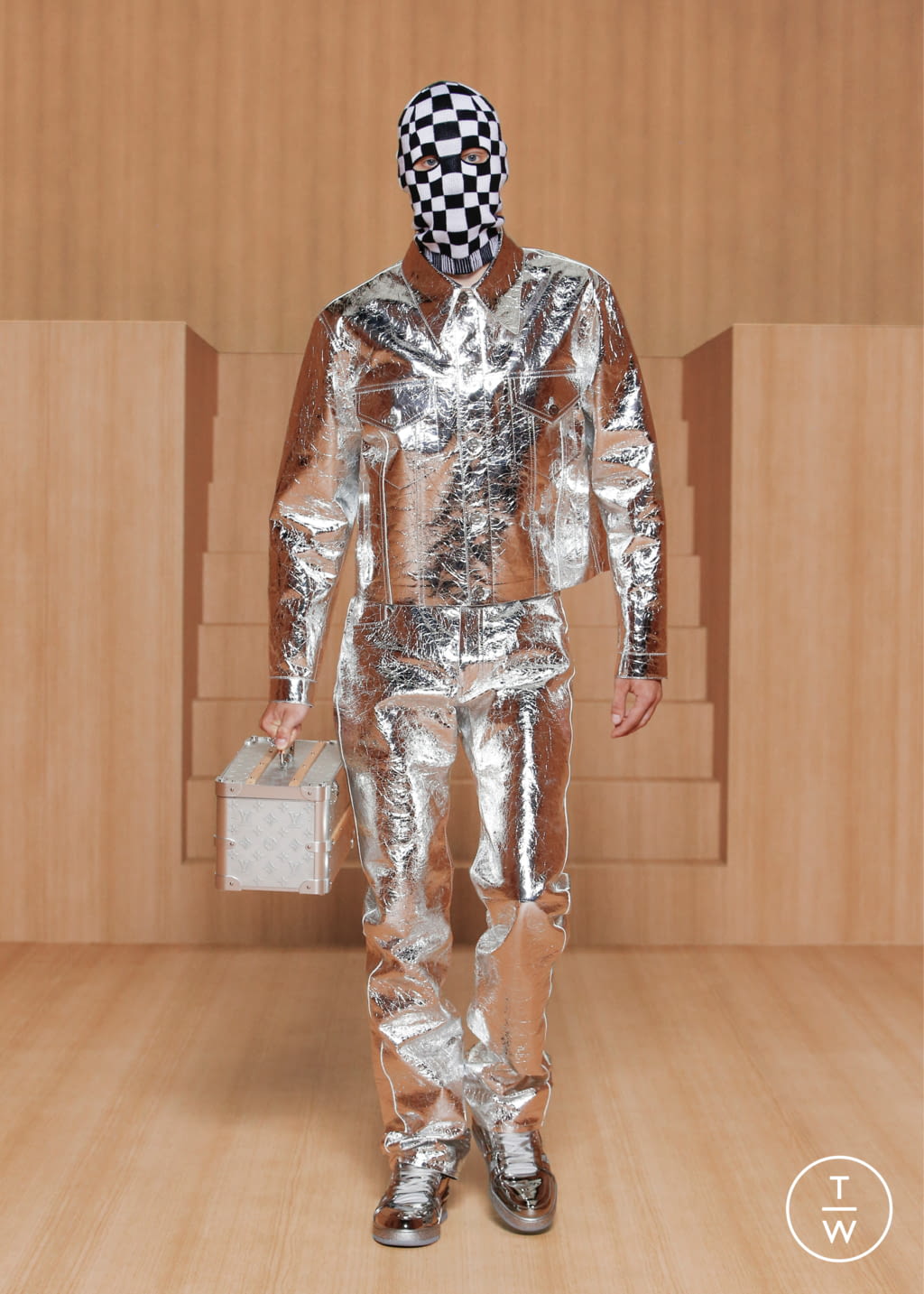 Fashion Week Paris Spring/Summer 2022 look 61 from the Louis Vuitton collection menswear