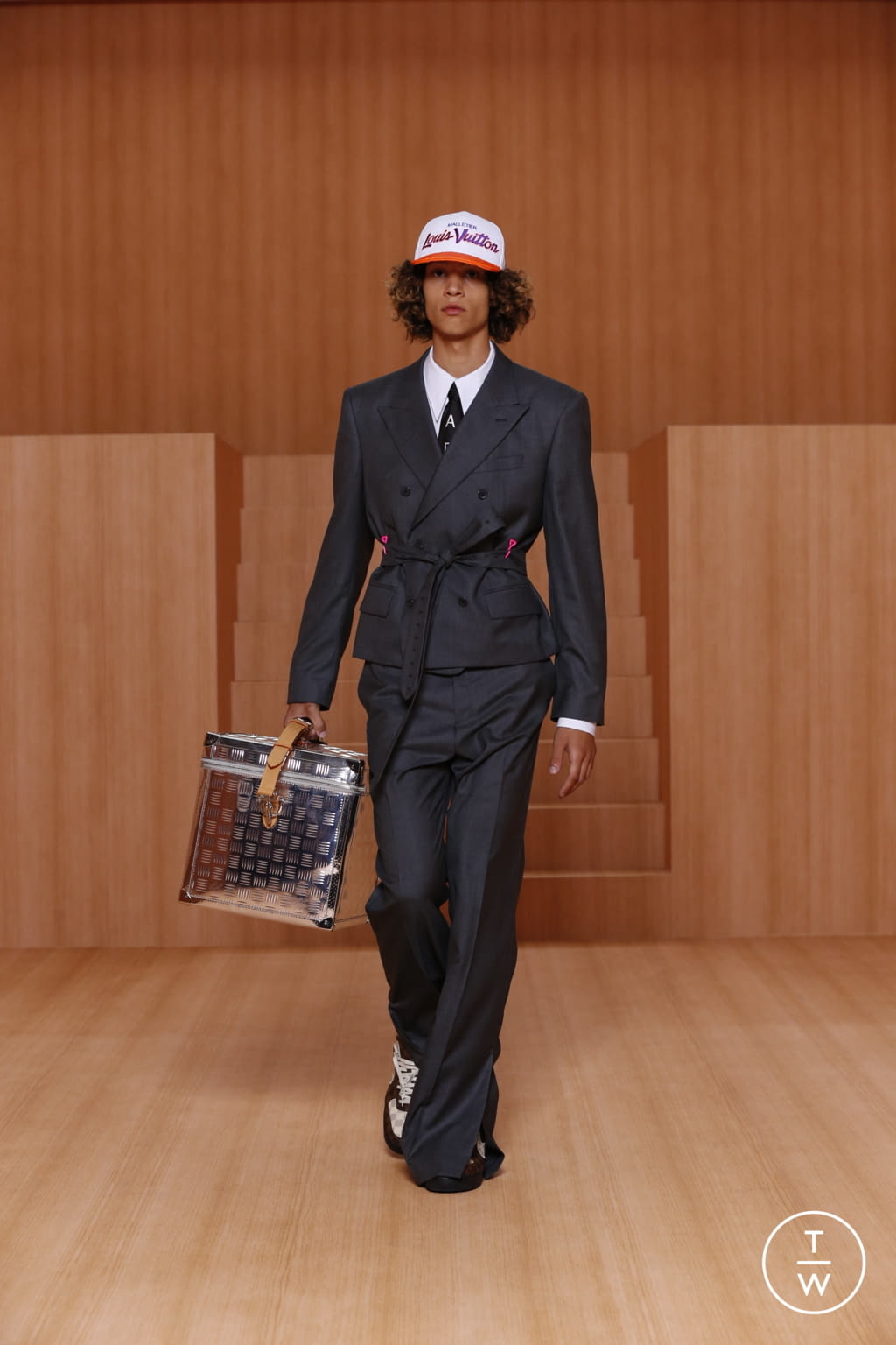 Fashion Week Paris Spring/Summer 2022 look 74 from the Louis Vuitton collection menswear