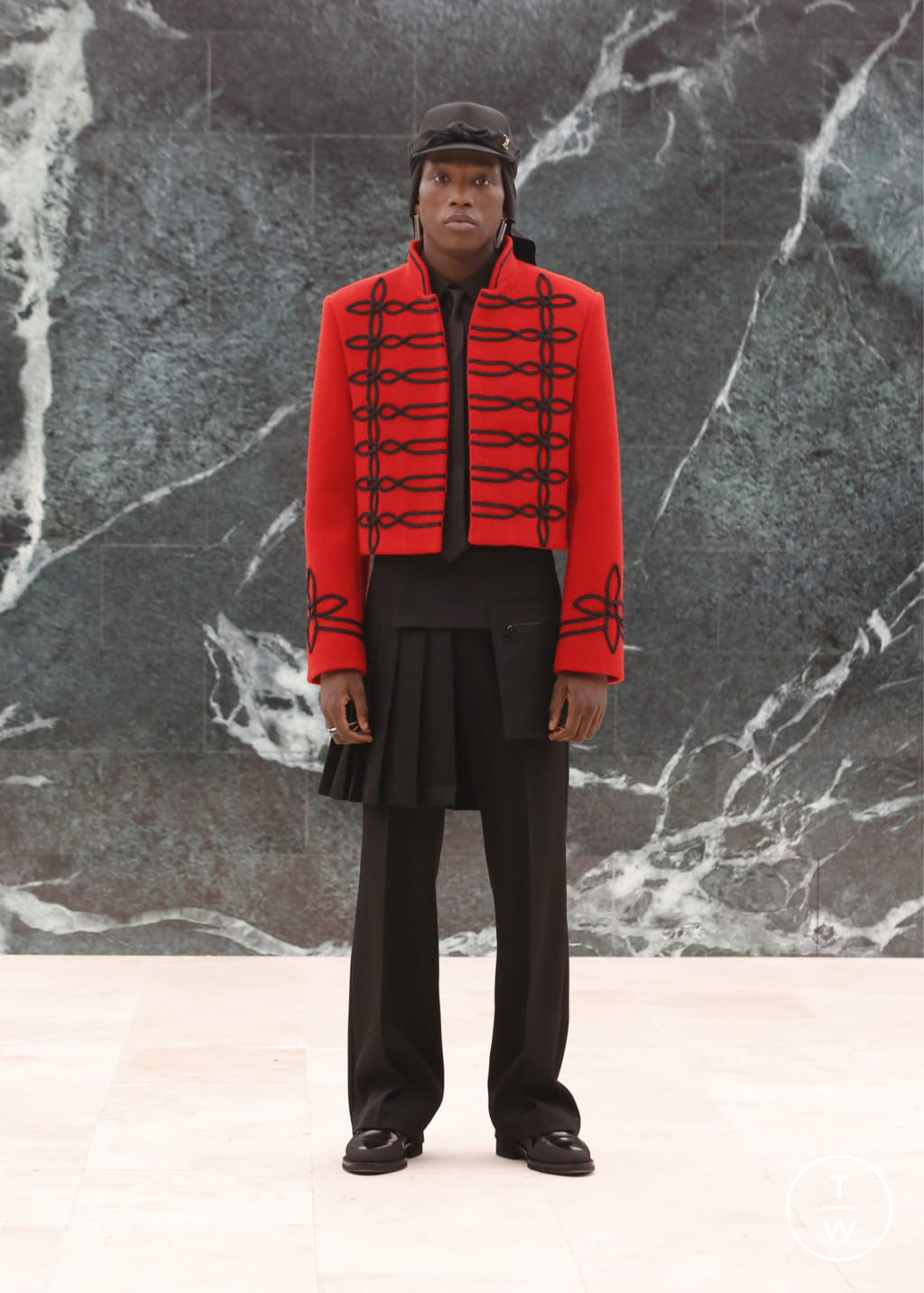 Fashion Week Paris Fall/Winter 2021 look 16 from the Louis Vuitton collection menswear