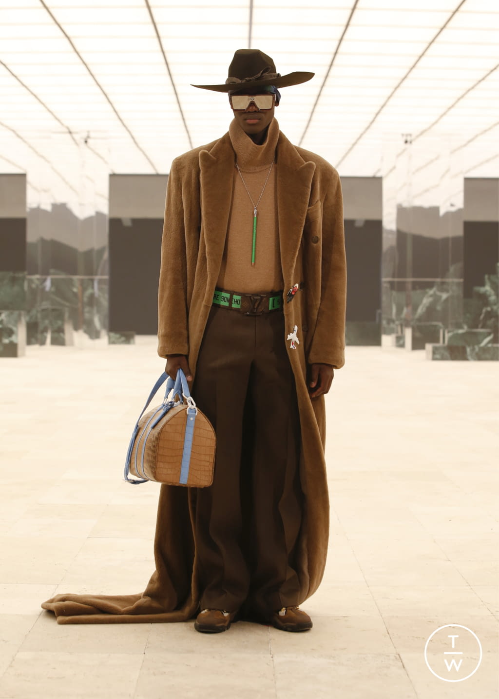 Fashion Week Paris Fall/Winter 2021 look 51 from the Louis Vuitton collection menswear