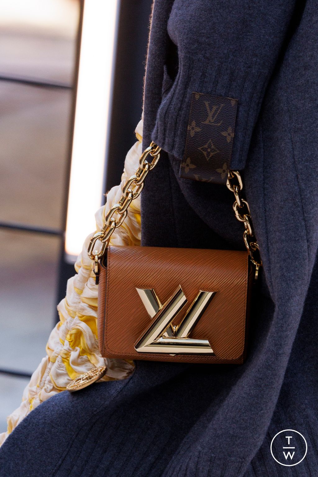 Fashion Week Paris Spring/Summer 2023 look 26 from the Louis Vuitton collection womenswear accessories