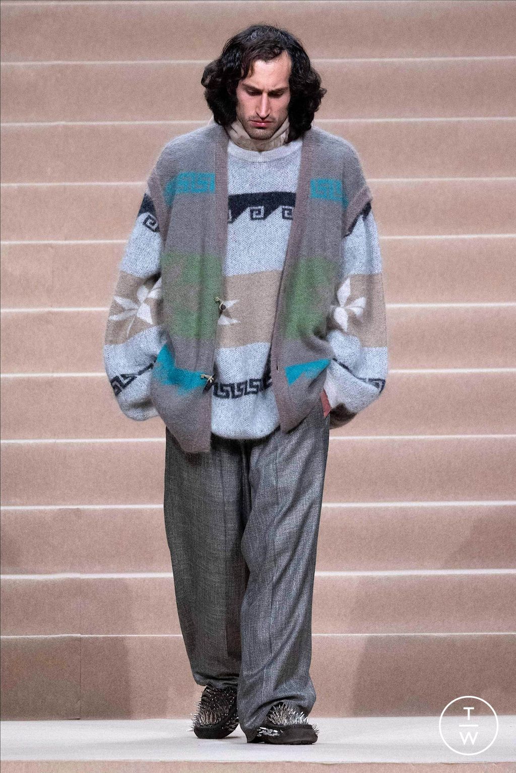 Fashion Week Florence - Pitti Fall/Winter 2024 look 11 de la collection Magliano menswear