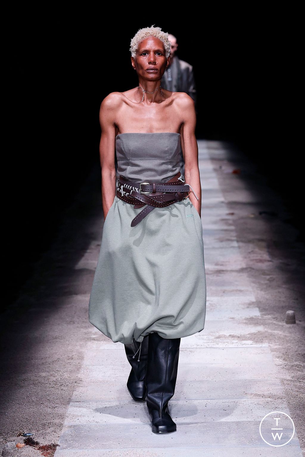 Fashion Week Milan Fall/Winter 2025 look 14 de la collection Magliano menswear