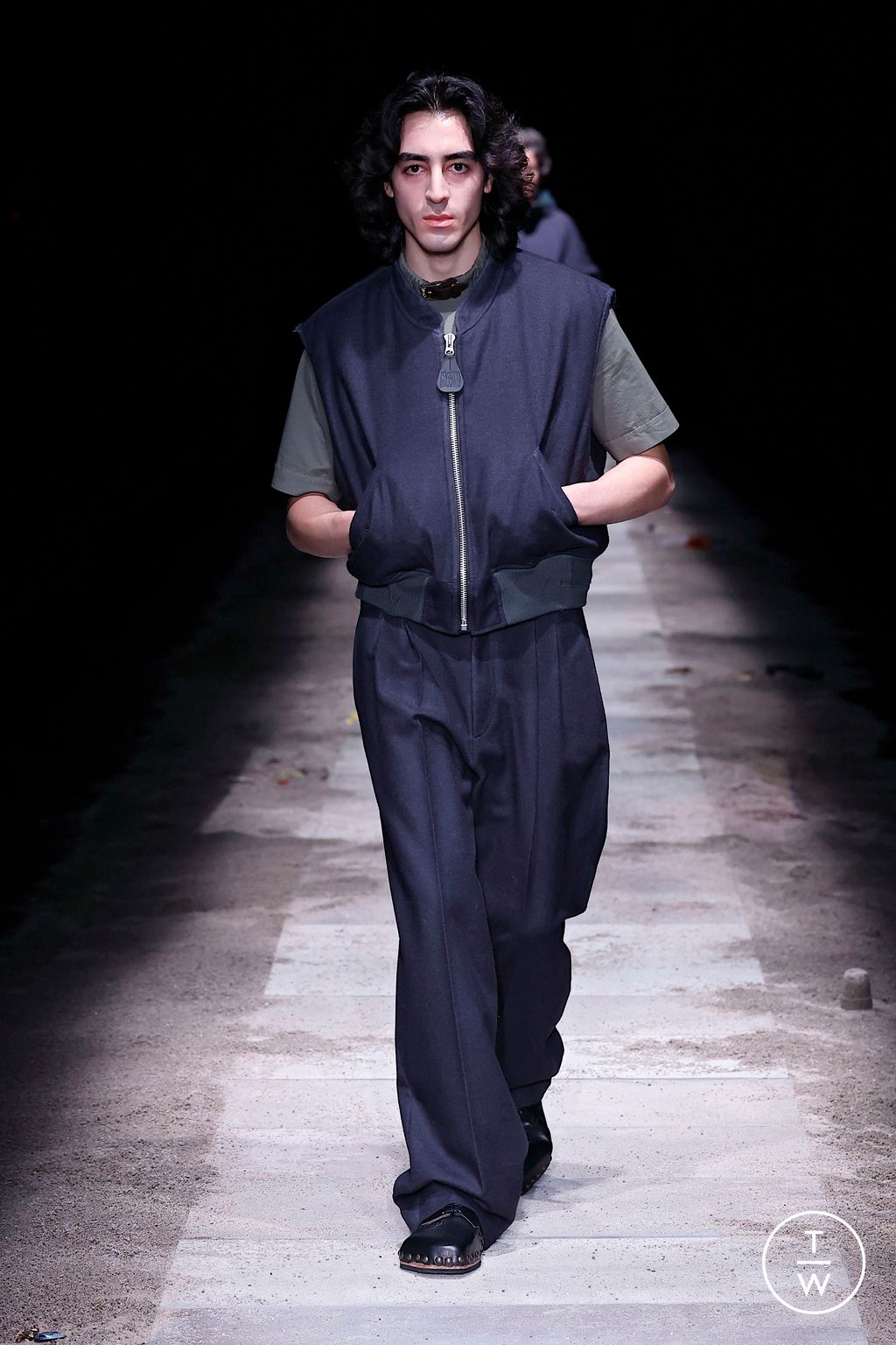 Fashion Week Milan Fall/Winter 2025 look 18 de la collection Magliano menswear