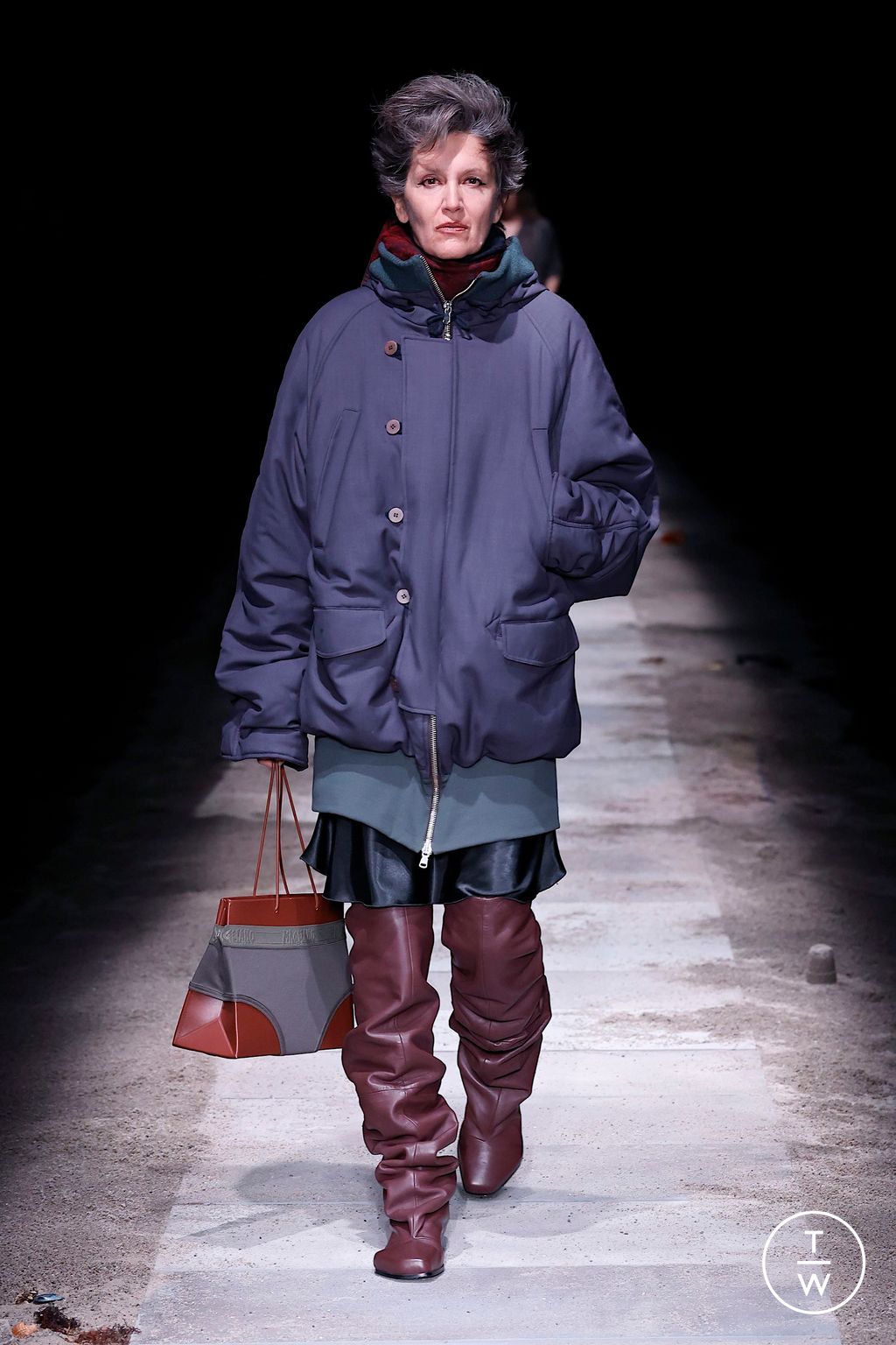 Fashion Week Milan Fall/Winter 2025 look 19 from the Magliano collection menswear