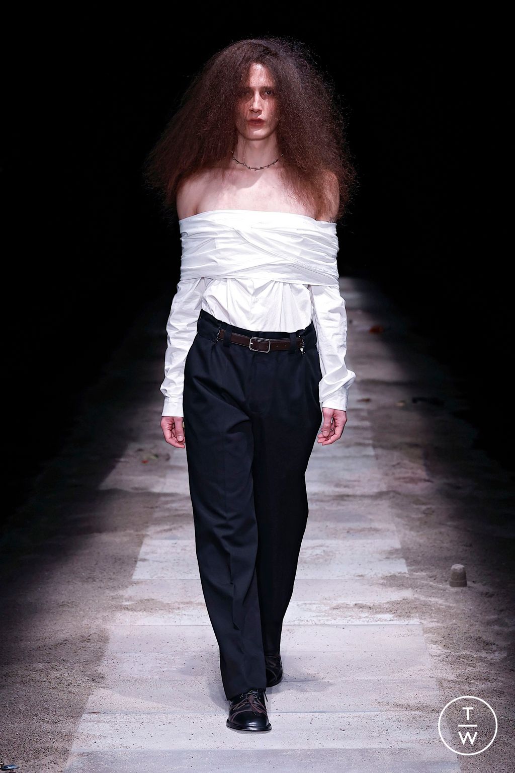 Fashion Week Milan Fall/Winter 2025 look 33 de la collection Magliano menswear