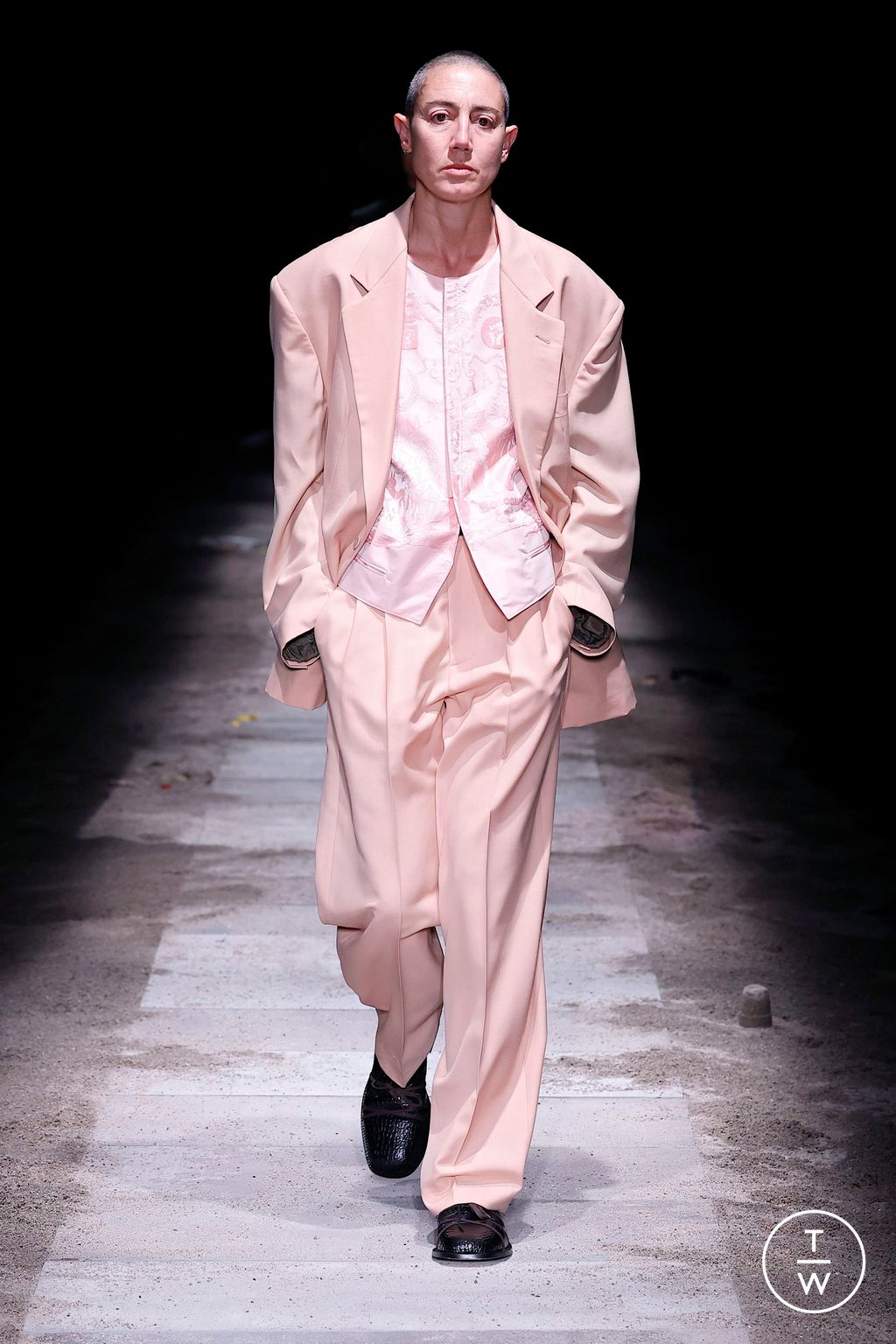 Fashion Week Milan Fall/Winter 2025 look 34 de la collection Magliano menswear