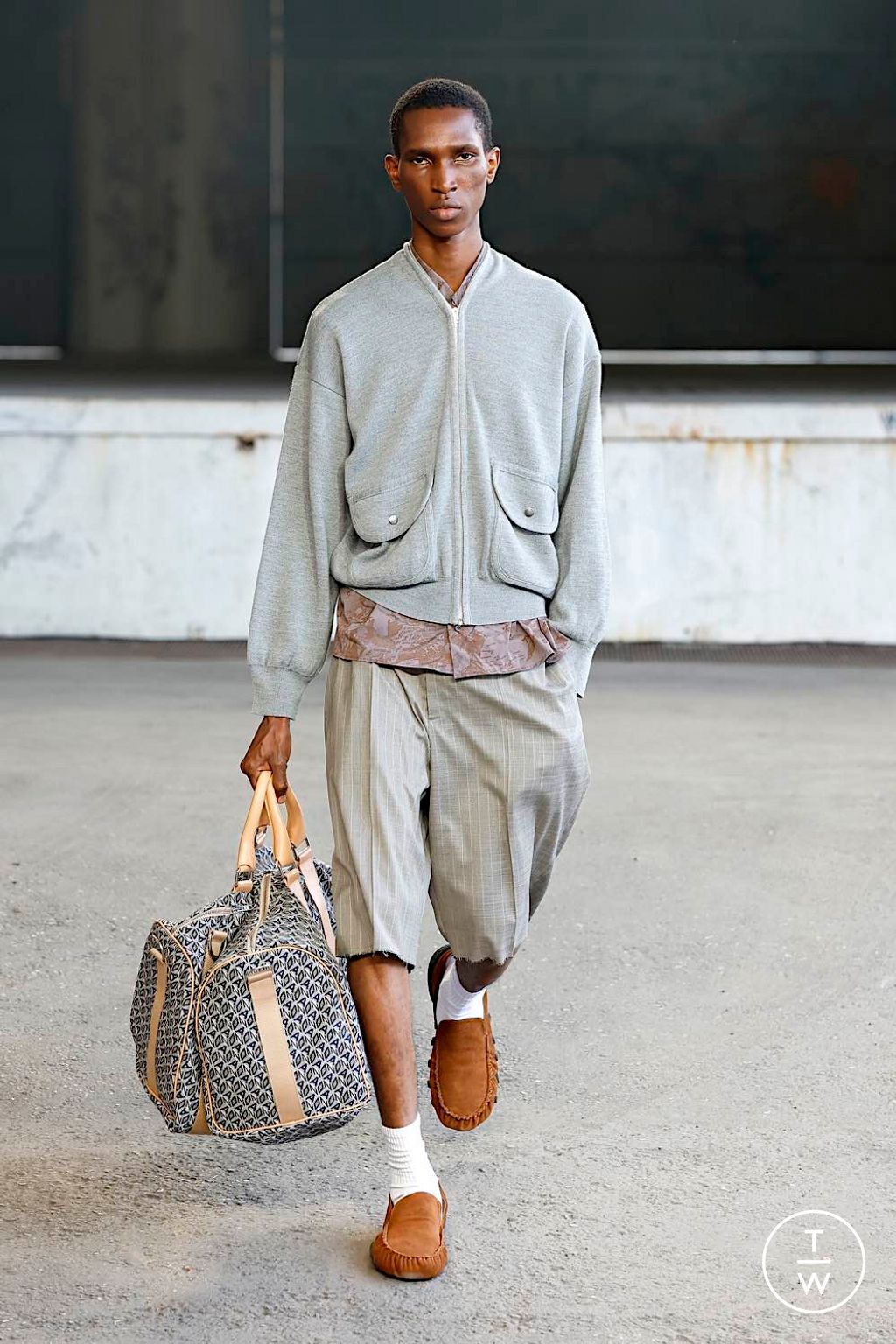 Fashion Week Milan Spring/Summer 2025 look 9 from the Magliano collection menswear