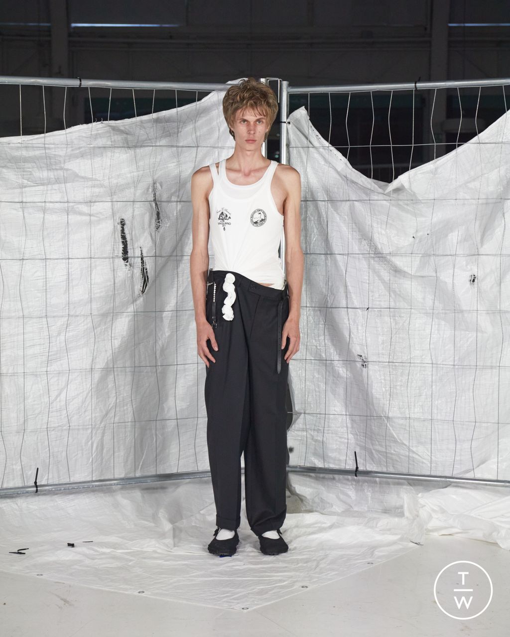 Fashion Week Milan Spring/Summer 2024 look 9 from the Magliano collection menswear