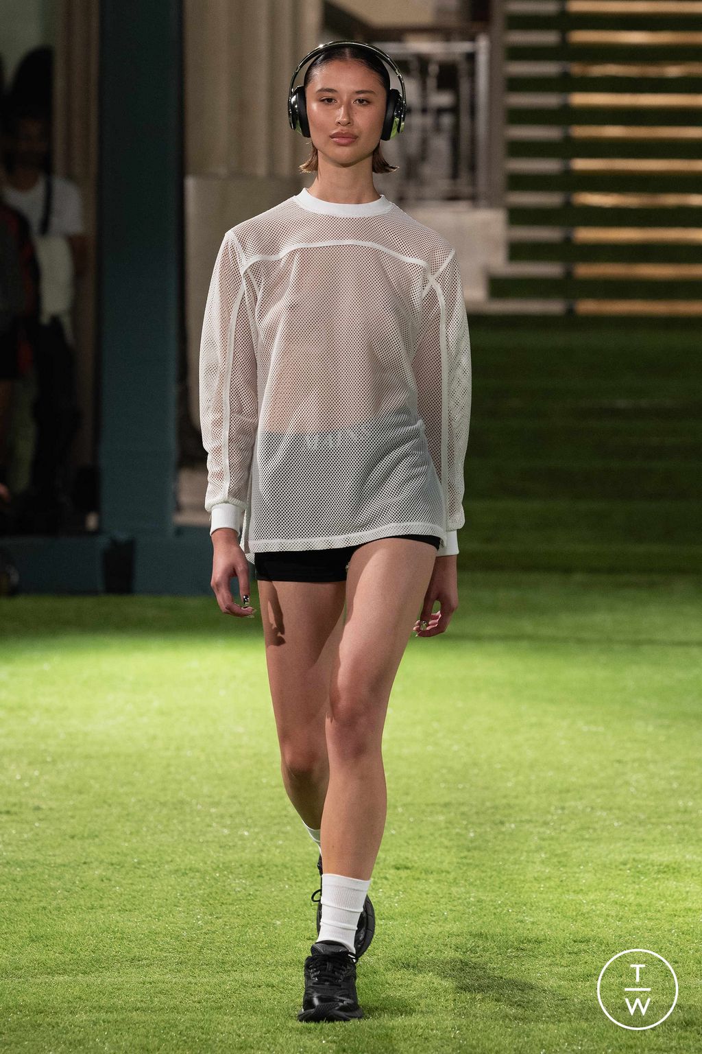 Fashion Week London Spring/Summer 2024 look 5 from the Mains collection womenswear