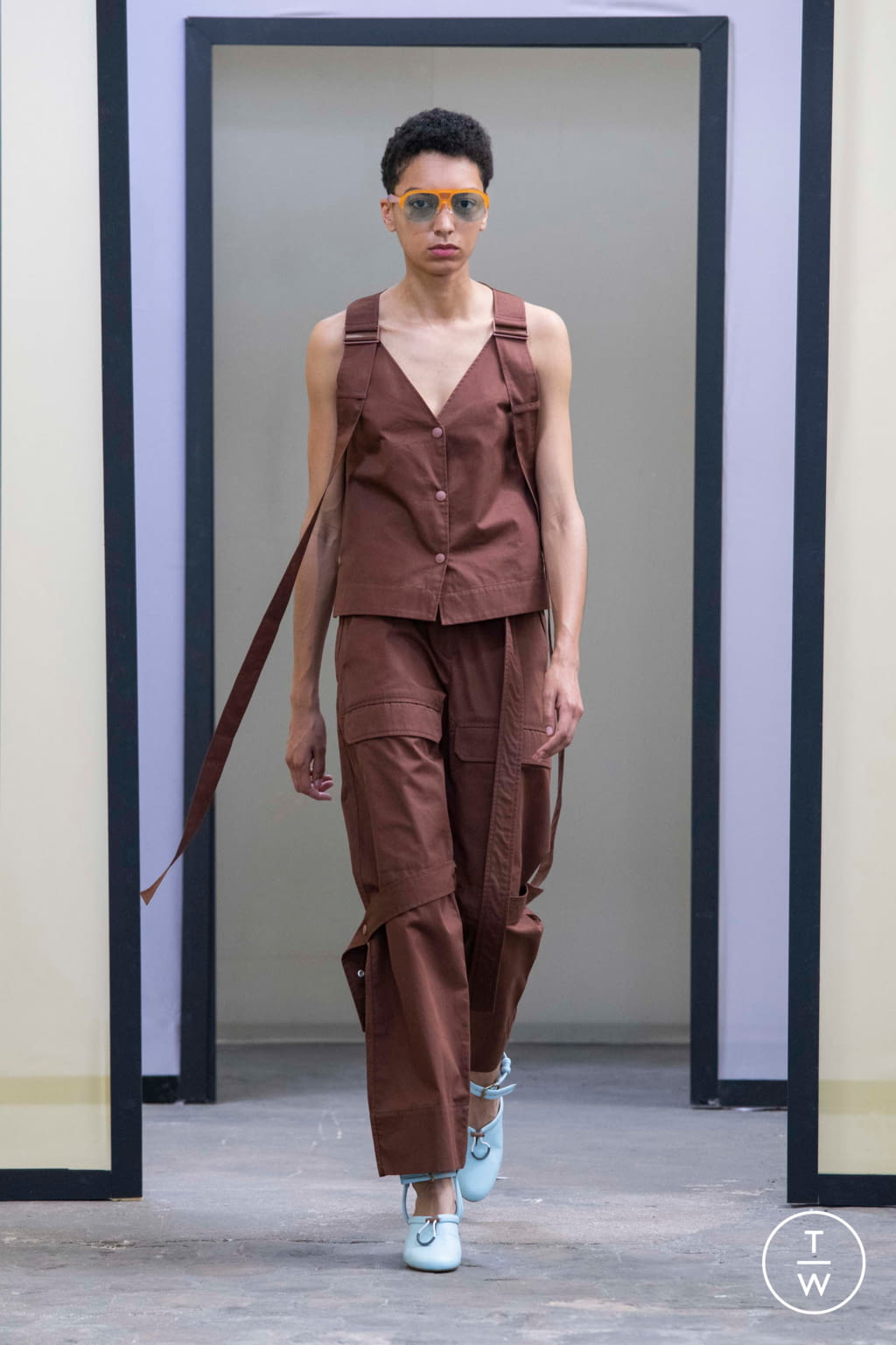 Fashion Week Paris Spring/Summer 2020 look 37 from the Maison Kitsuné collection menswear
