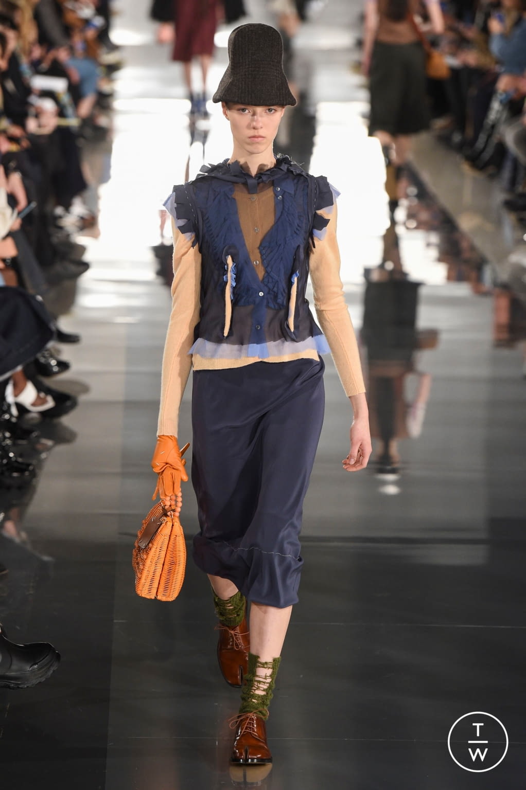 Fashion Week Paris Fall/Winter 2020 look 16 from the Maison Margiela collection womenswear