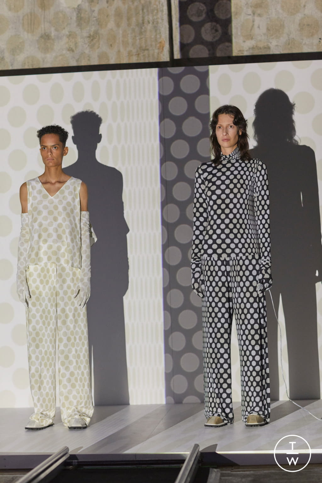 Fashion Week Milan Spring/Summer 2021 look 20 de la collection MM6 Maison Margiela womenswear