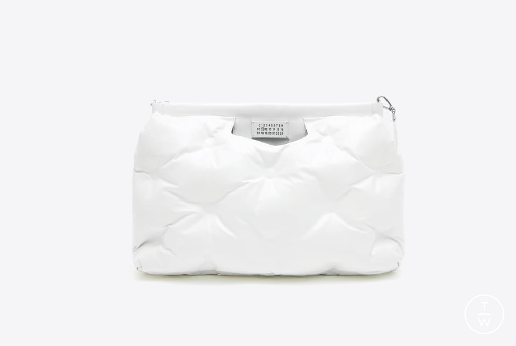 Fashion Week Paris Spring/Summer 2020 look 10 from the Maison Margiela collection 女装配饰