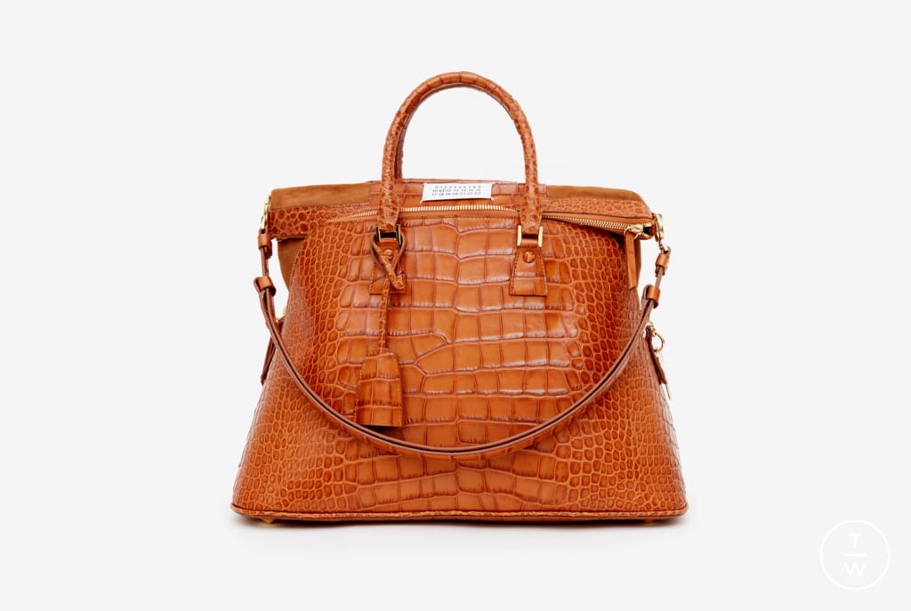 Fashion Week Paris Spring/Summer 2020 look 26 from the Maison Margiela collection 女装配饰