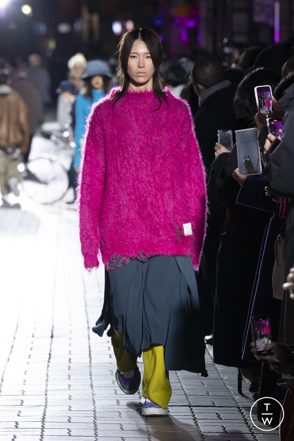 Fashion Week Paris Fall/Winter 2022 look 7 de la collection Maison Mihara Yasuhiro menswear