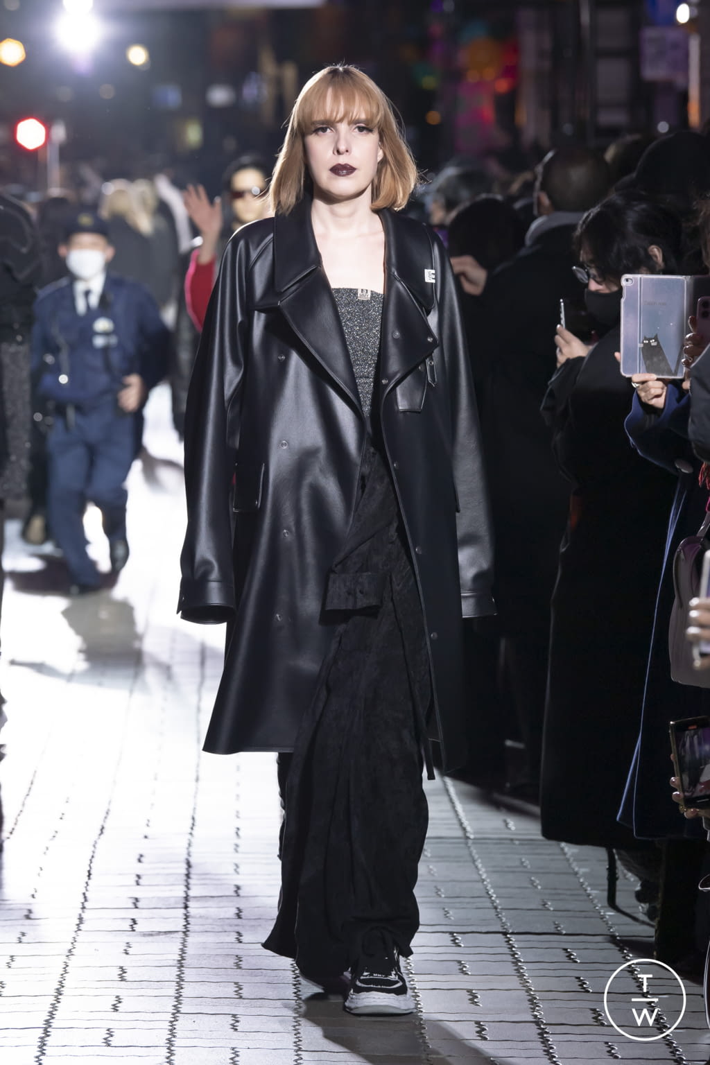 Fashion Week Paris Fall/Winter 2022 look 75 de la collection Maison Mihara Yasuhiro menswear