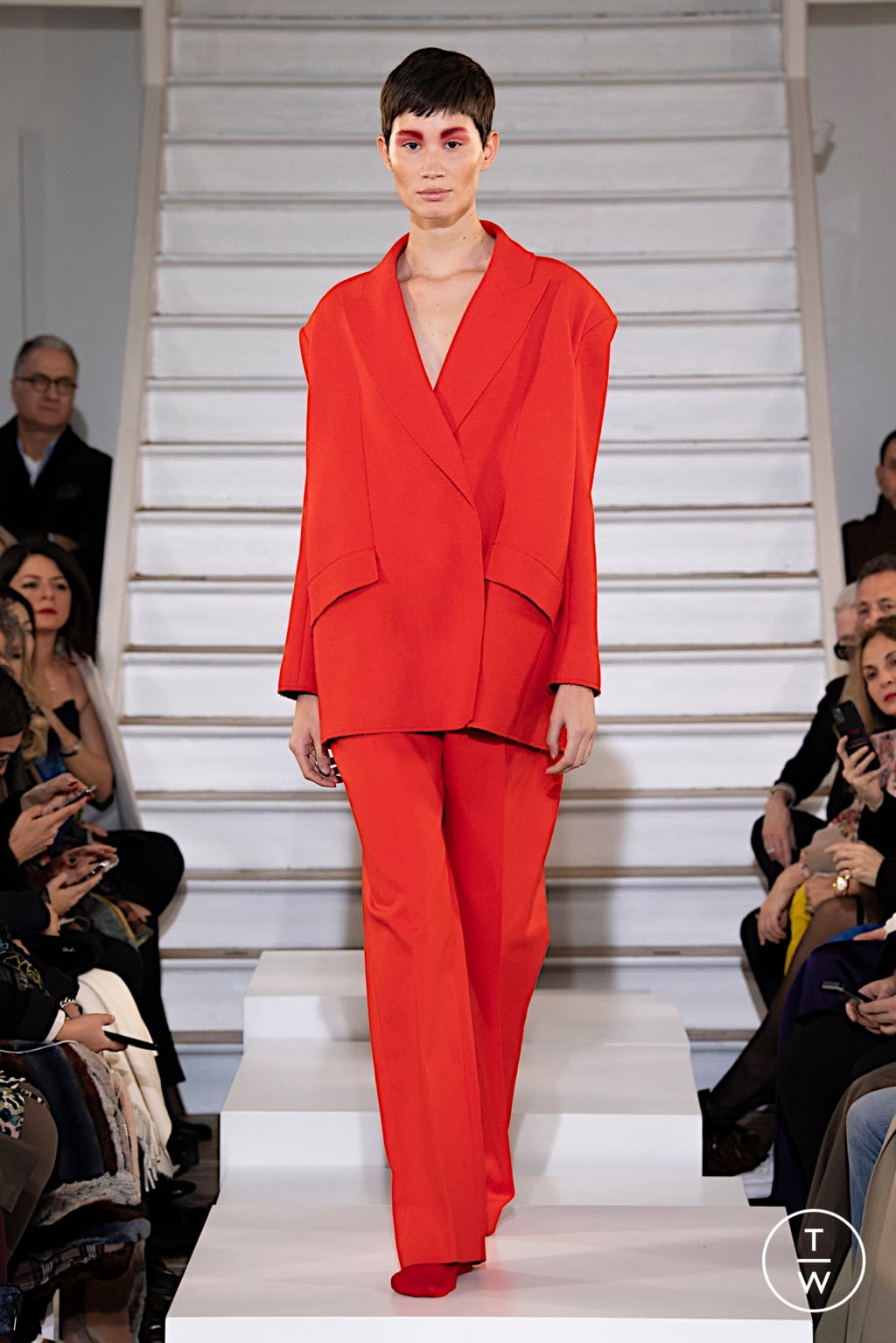 Fashion Week Paris Fall/Winter 2020 look 12 from the Maison Rabih Kayrouz collection couture