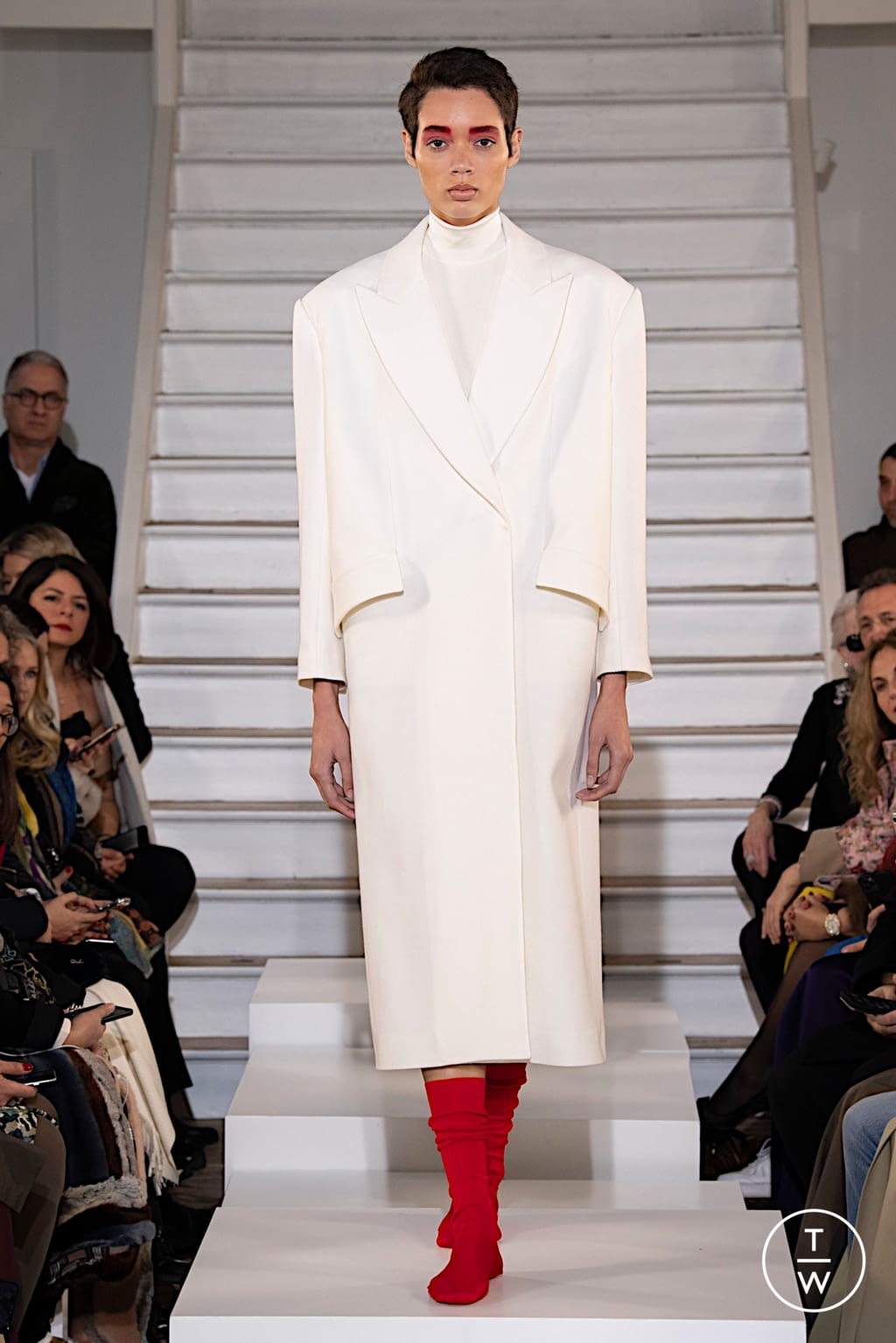Fashion Week Paris Fall/Winter 2020 look 15 from the Maison Rabih Kayrouz collection couture