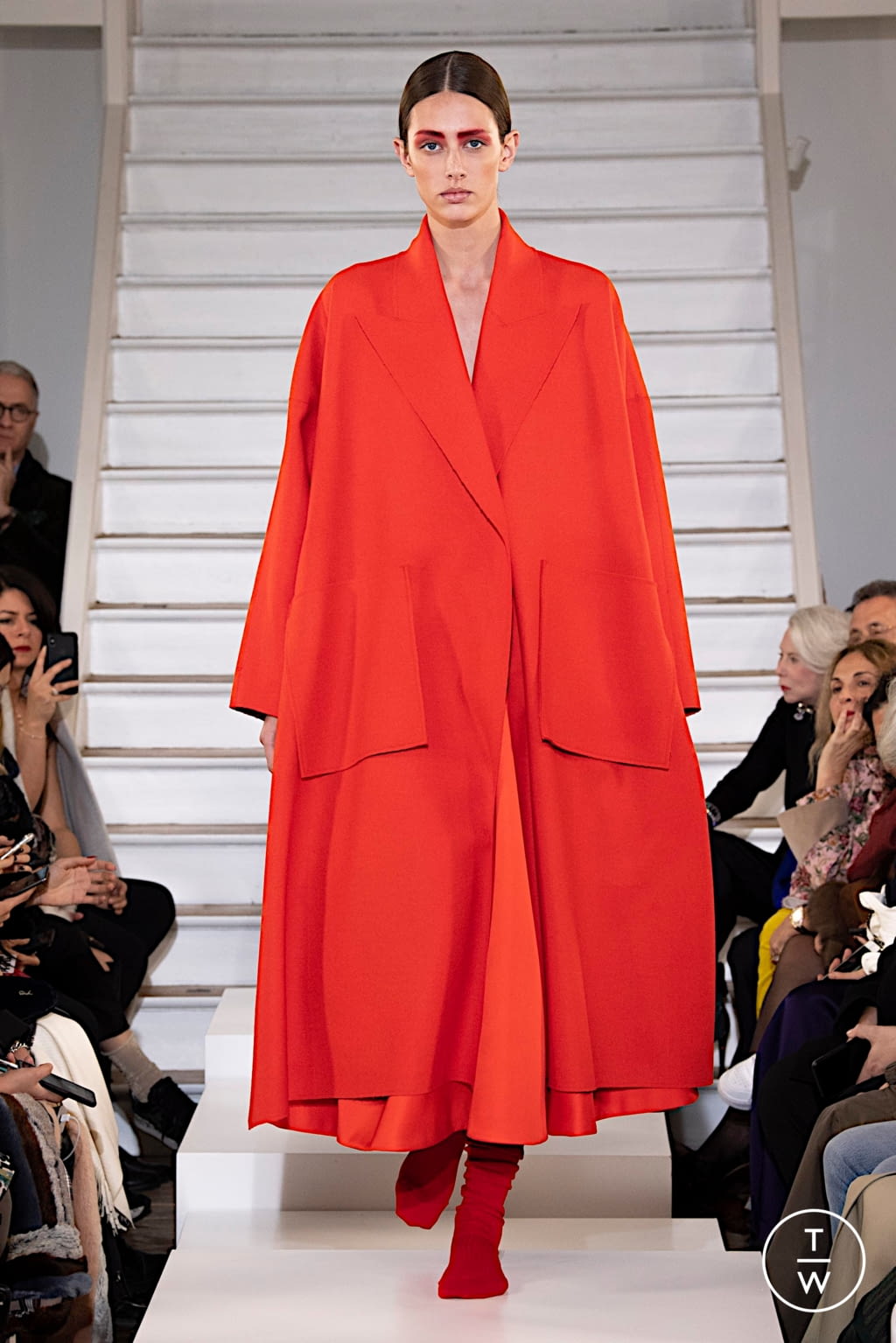 Fashion Week Paris Fall/Winter 2020 look 30 from the Maison Rabih Kayrouz collection couture