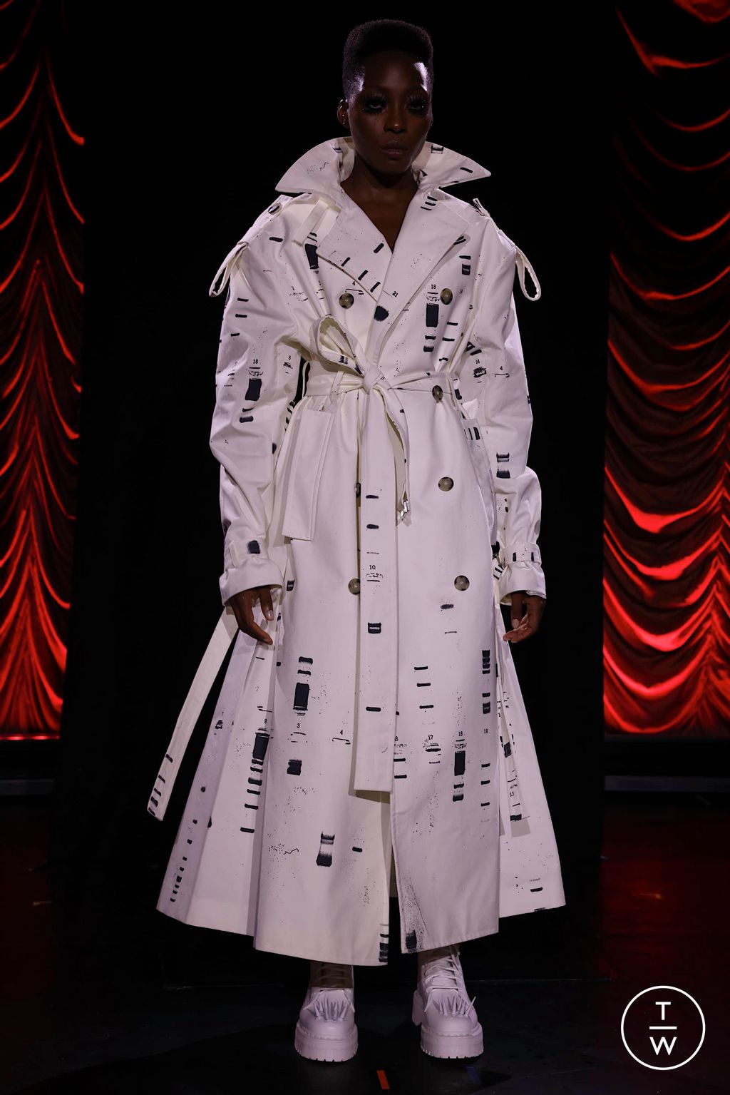 Fashion Week New York Spring/Summer 2024 look 6 from the Maison Blanche collection 女装