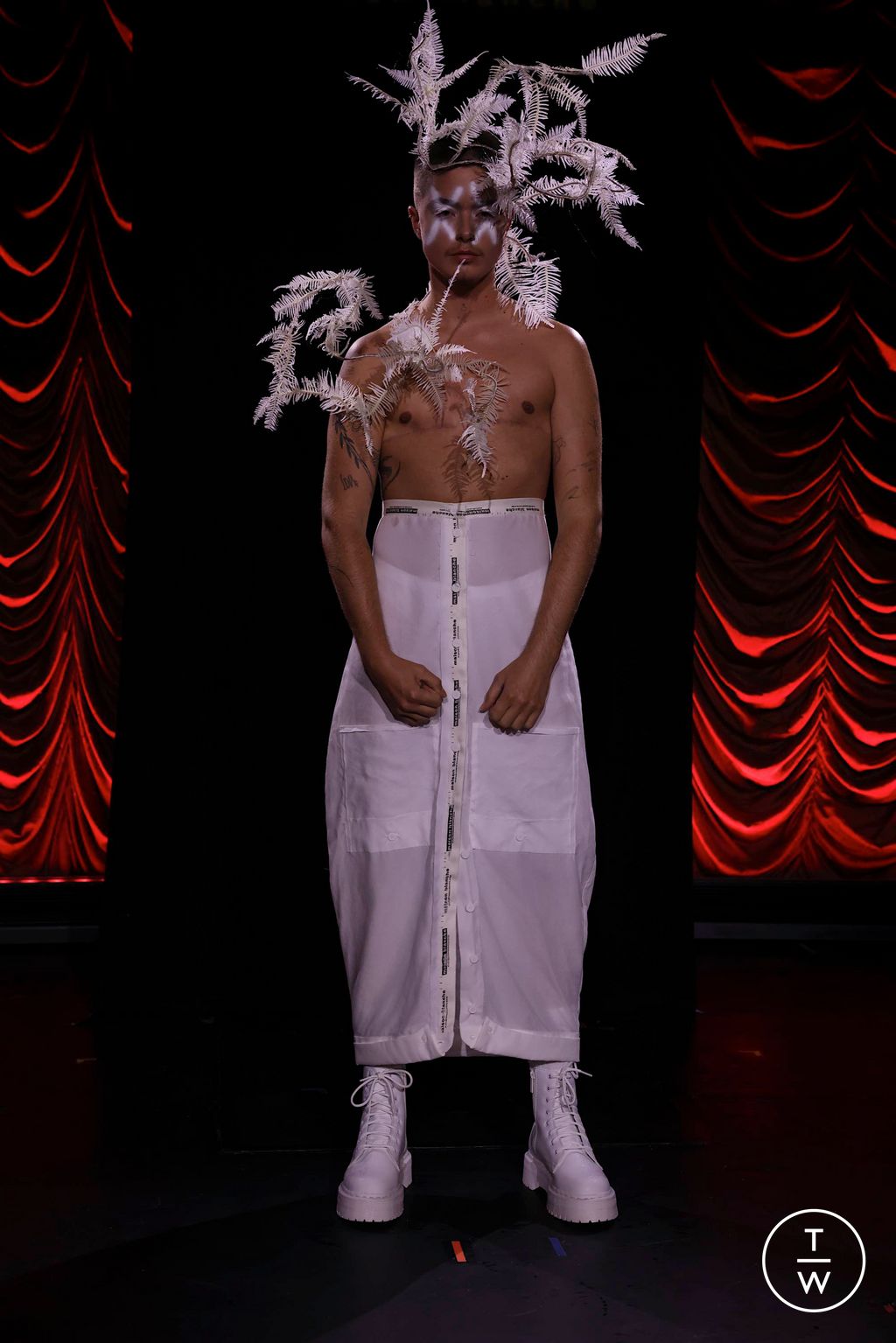 Fashion Week New York Spring/Summer 2024 look 8 from the Maison Blanche collection 女装