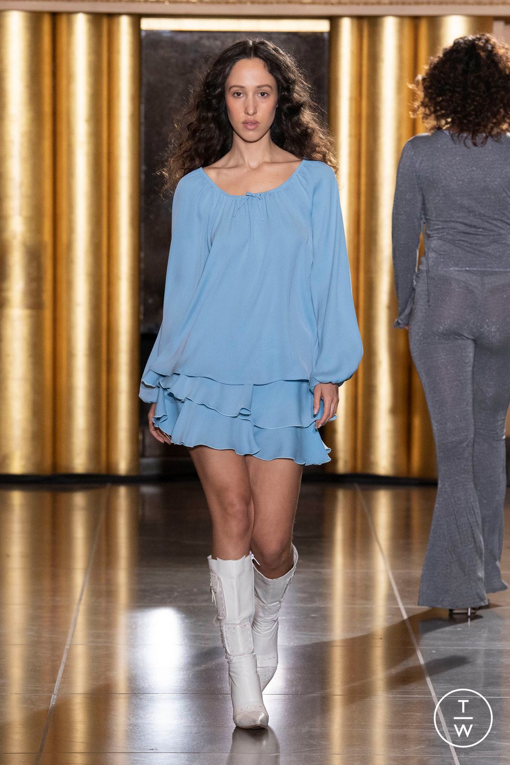 Fashion Week Paris Fall/Winter 2023 look 28 from the MaisonCléo collection womenswear