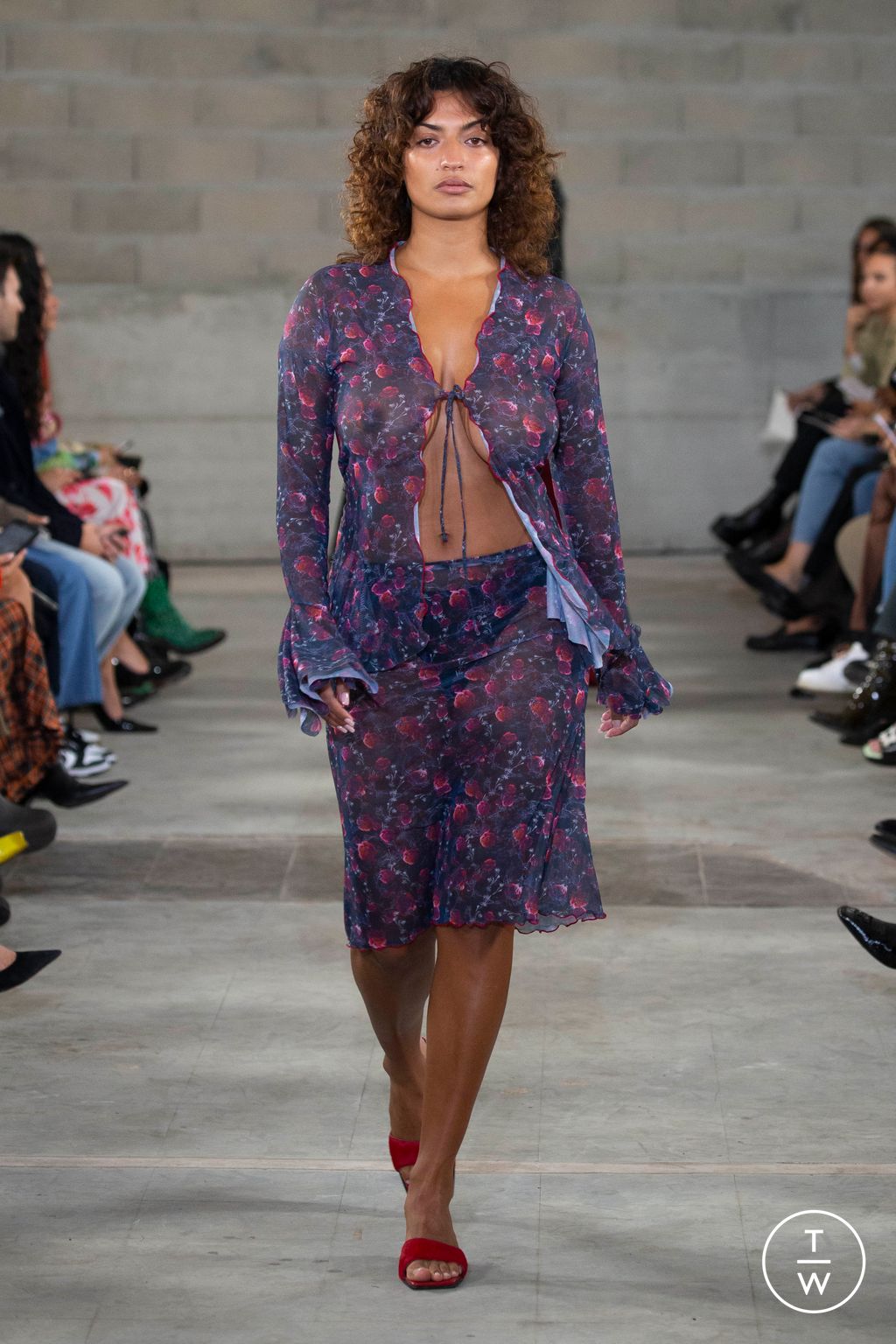 Fashion Week Paris Spring/Summer 2023 look 21 from the MaisonCléo collection womenswear