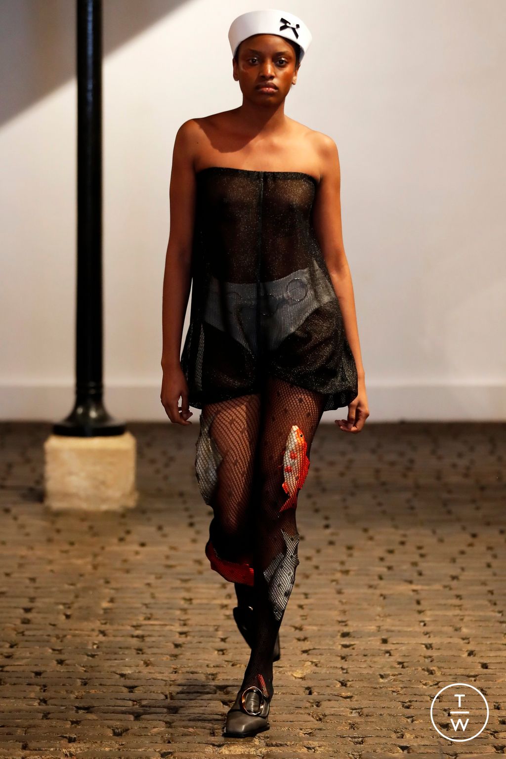 Fashion Week Paris Fall/Winter 2024 look 3 de la collection J.Simone womenswear