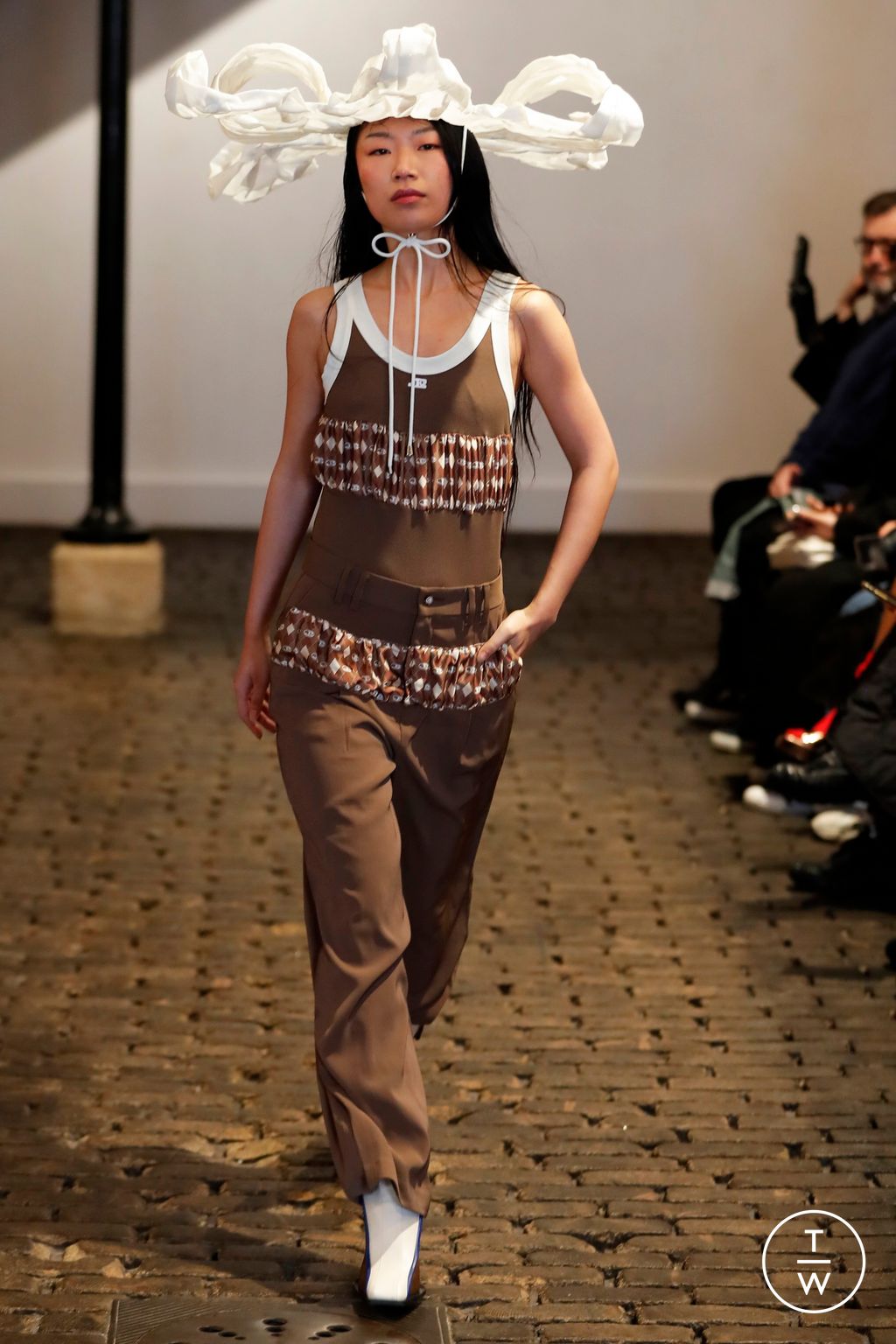Fashion Week Paris Fall/Winter 2024 look 12 de la collection J.Simone womenswear