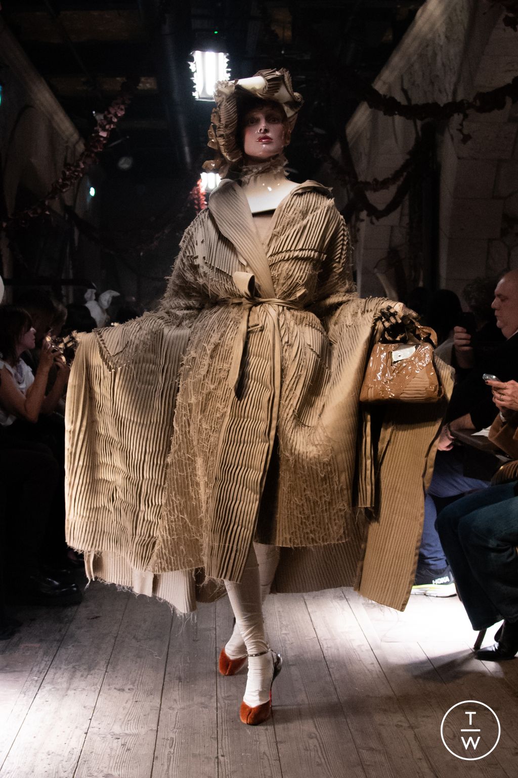 Fashion Week Paris Spring/Summer 2024 look 27 from the Maison Margiela collection 高级定制