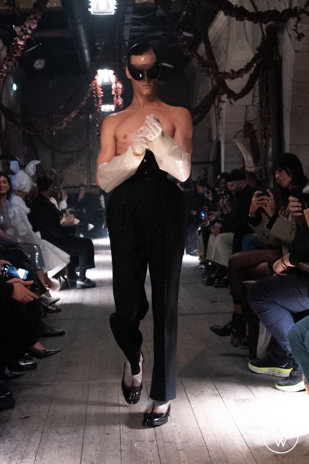Fashion Week Paris Spring/Summer 2024 look 35 from the Maison Margiela collection 高级定制