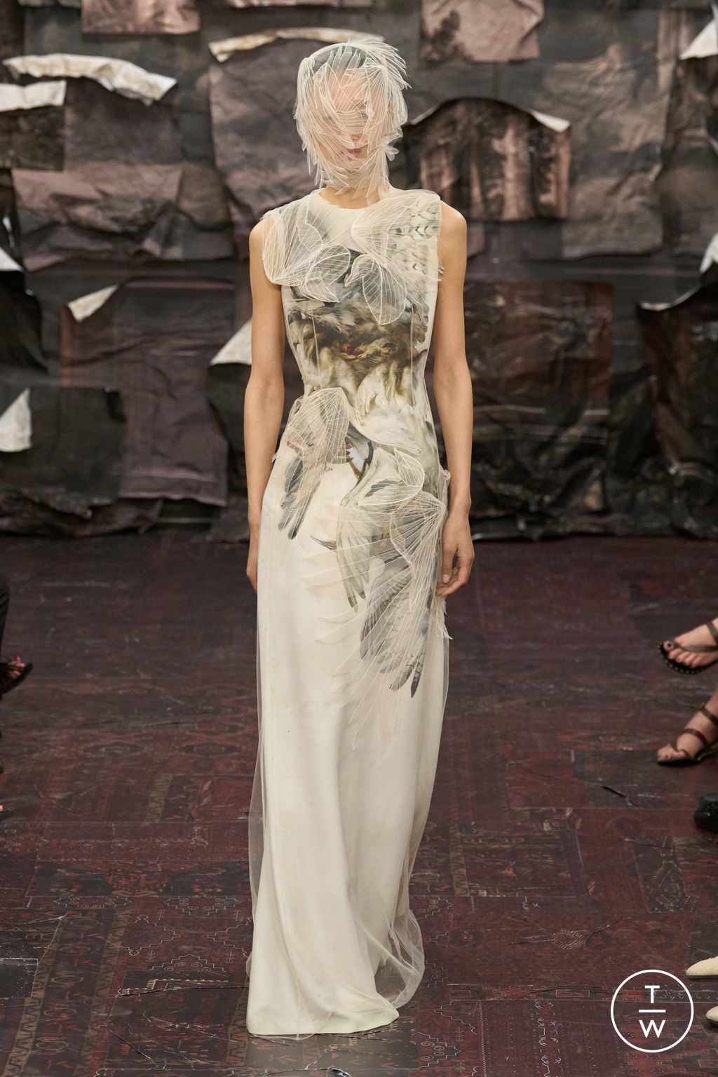 Fashion Week Paris Fall/Winter 2025 look 22 from the Maison Margiela collection couture