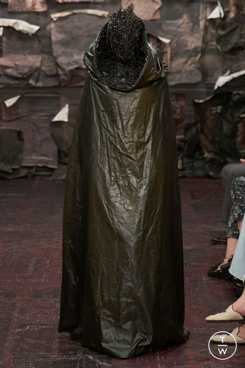 Fashion Week Paris Fall/Winter 2025 look 7 from the Maison Margiela collection couture