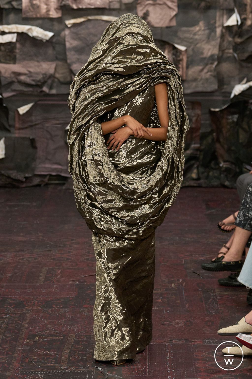 Fashion Week Paris Fall/Winter 2025 look 9 from the Maison Margiela collection couture