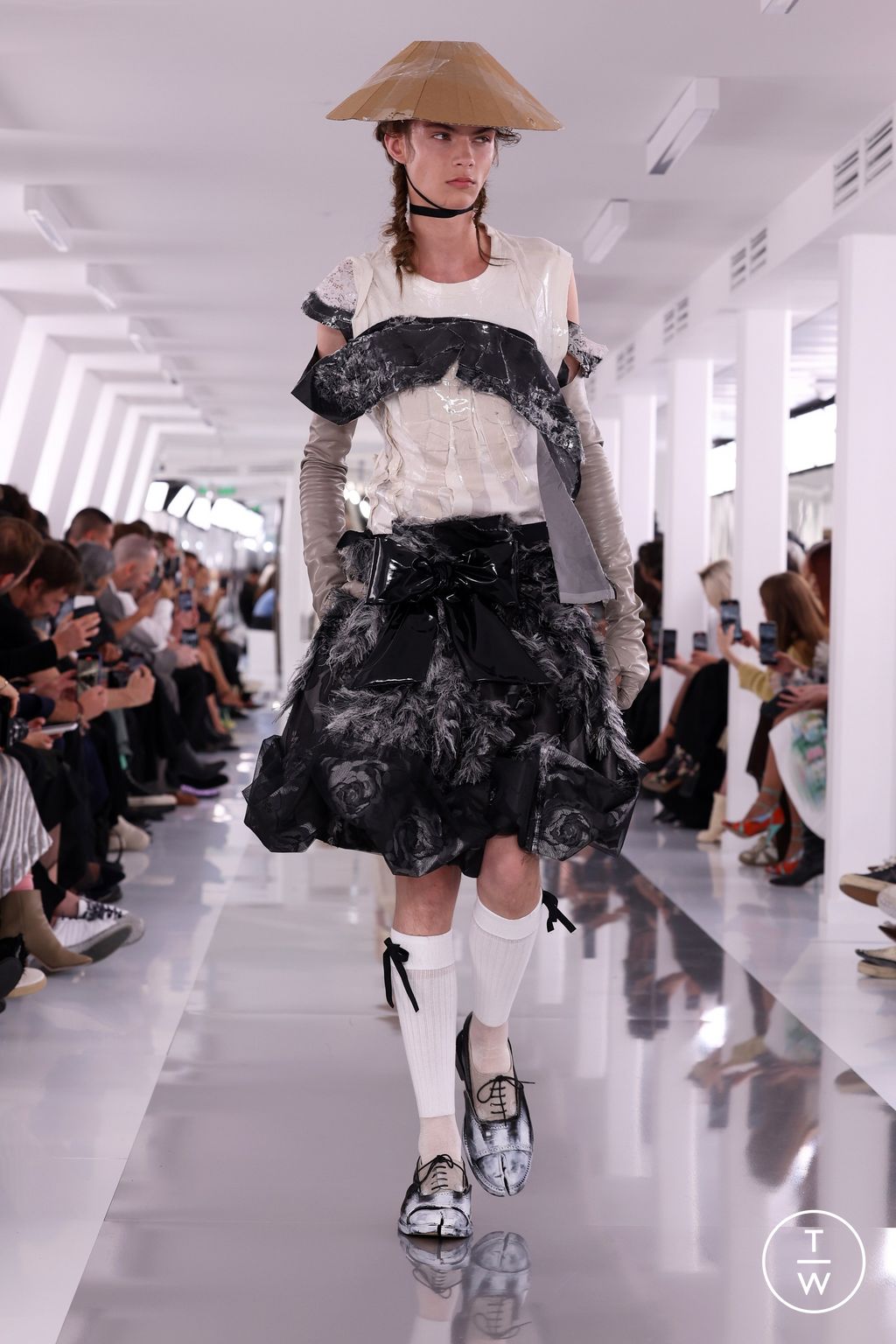 Fashion Week Paris Spring/Summer 2024 look 14 from the Maison Margiela collection womenswear