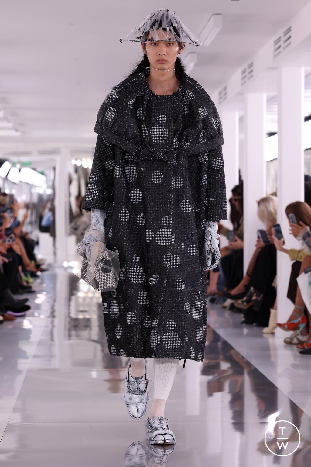 Fashion Week Paris Spring/Summer 2024 look 18 from the Maison Margiela collection womenswear