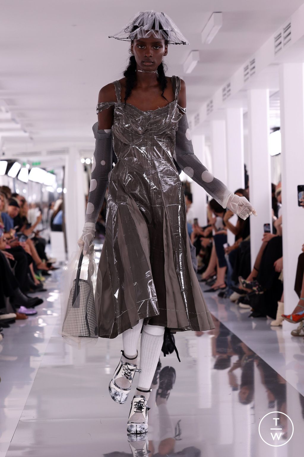 Fashion Week Paris Spring/Summer 2024 look 20 from the Maison Margiela collection 女装
