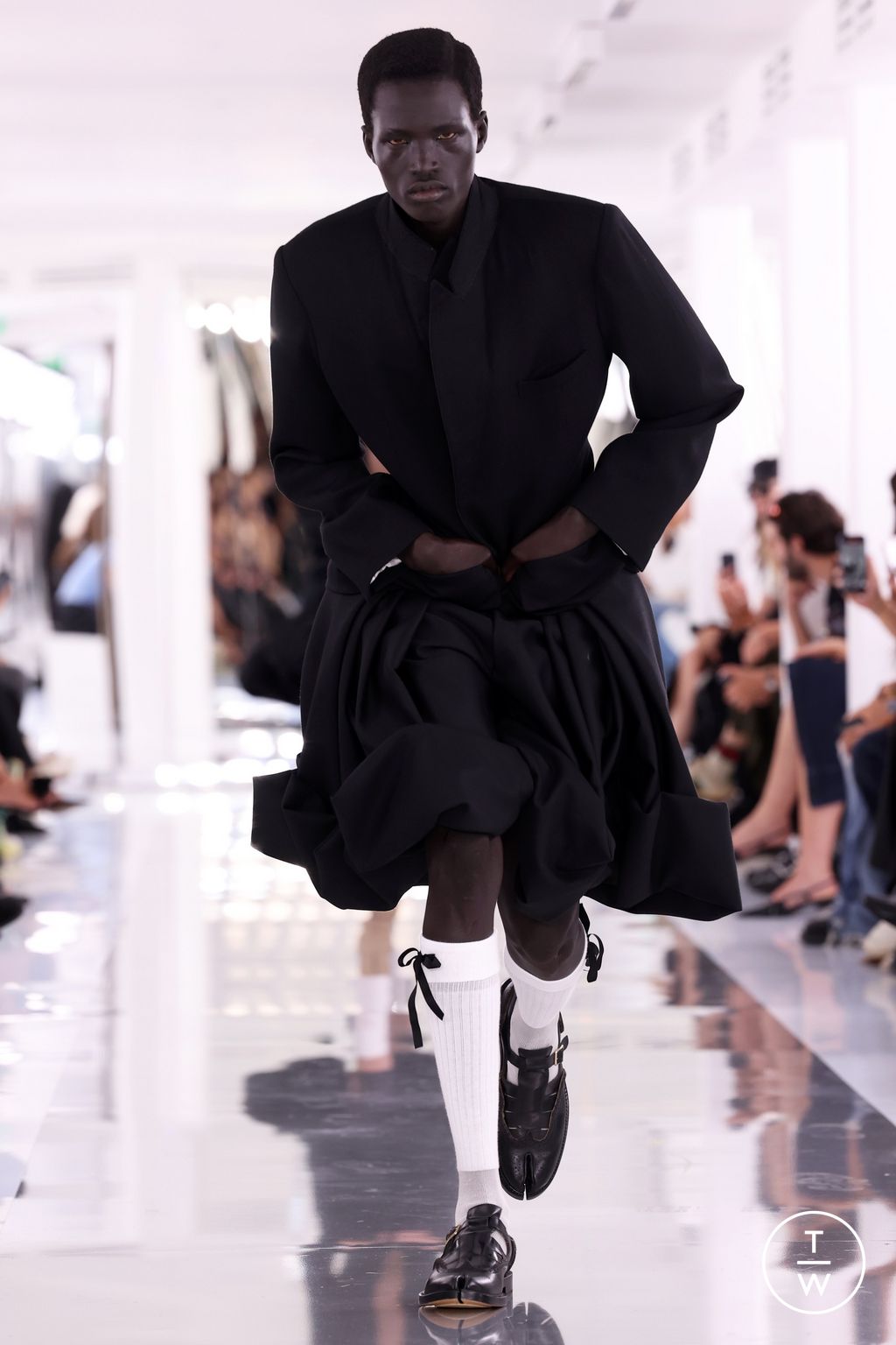 Fashion Week Paris Spring/Summer 2024 look 22 from the Maison Margiela collection womenswear
